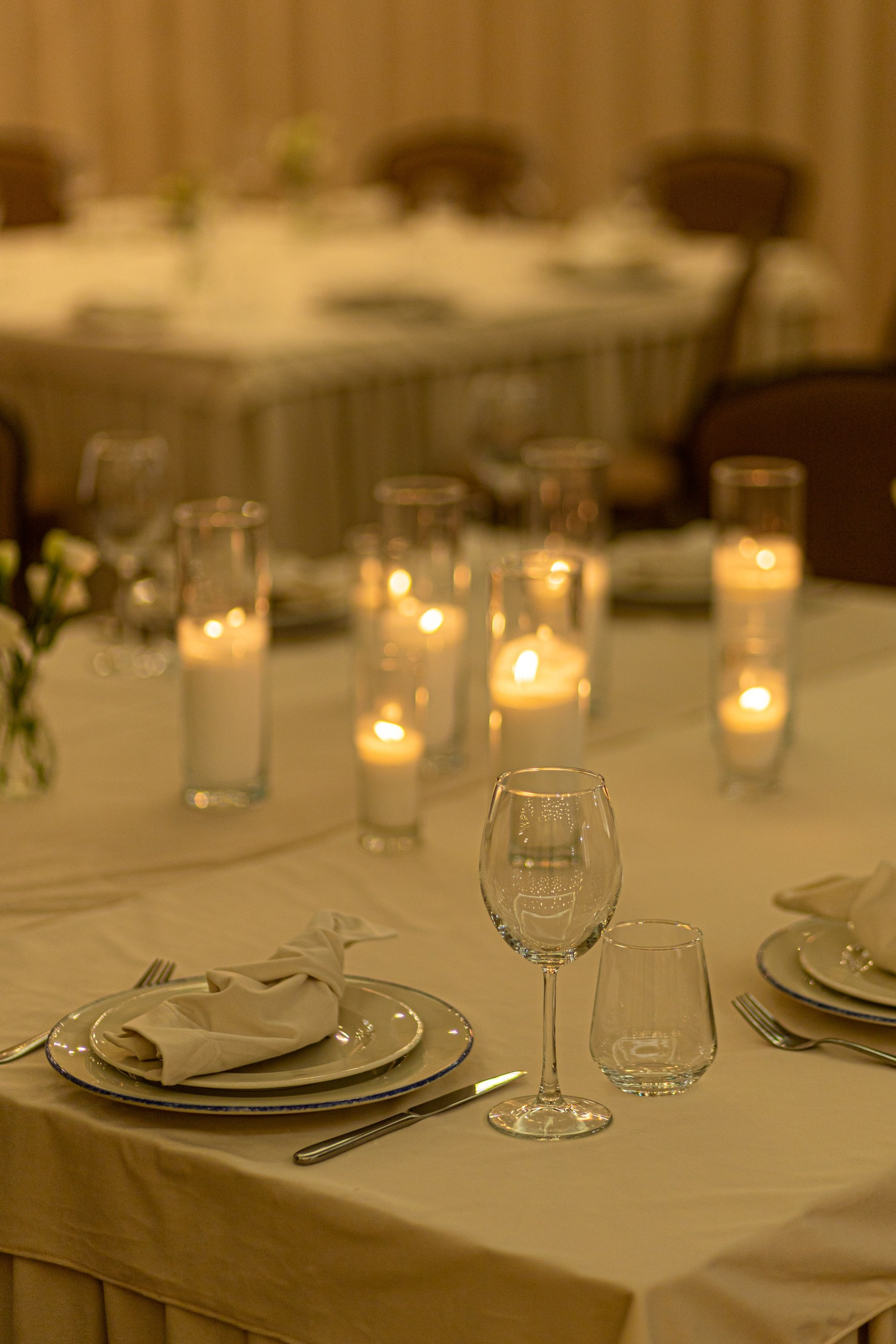 Банкетный зал ресторана Дача. Фотограф в Оренбурге. Профессиональный фотограф