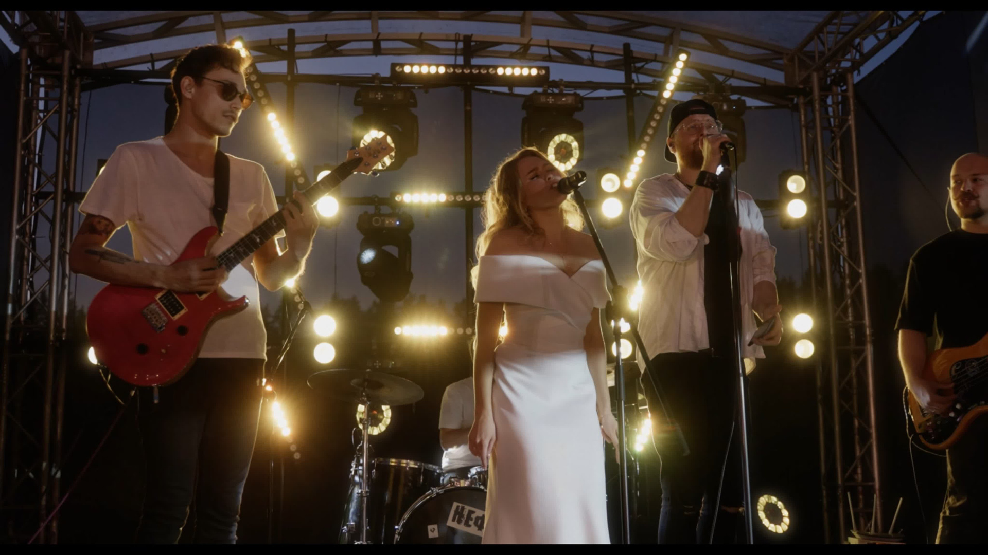 Профессиональный видеограф Максим Мантюк | Видеосъемка по всему миру