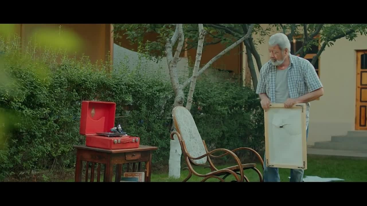 Режиссер игрового кино- и телефильма