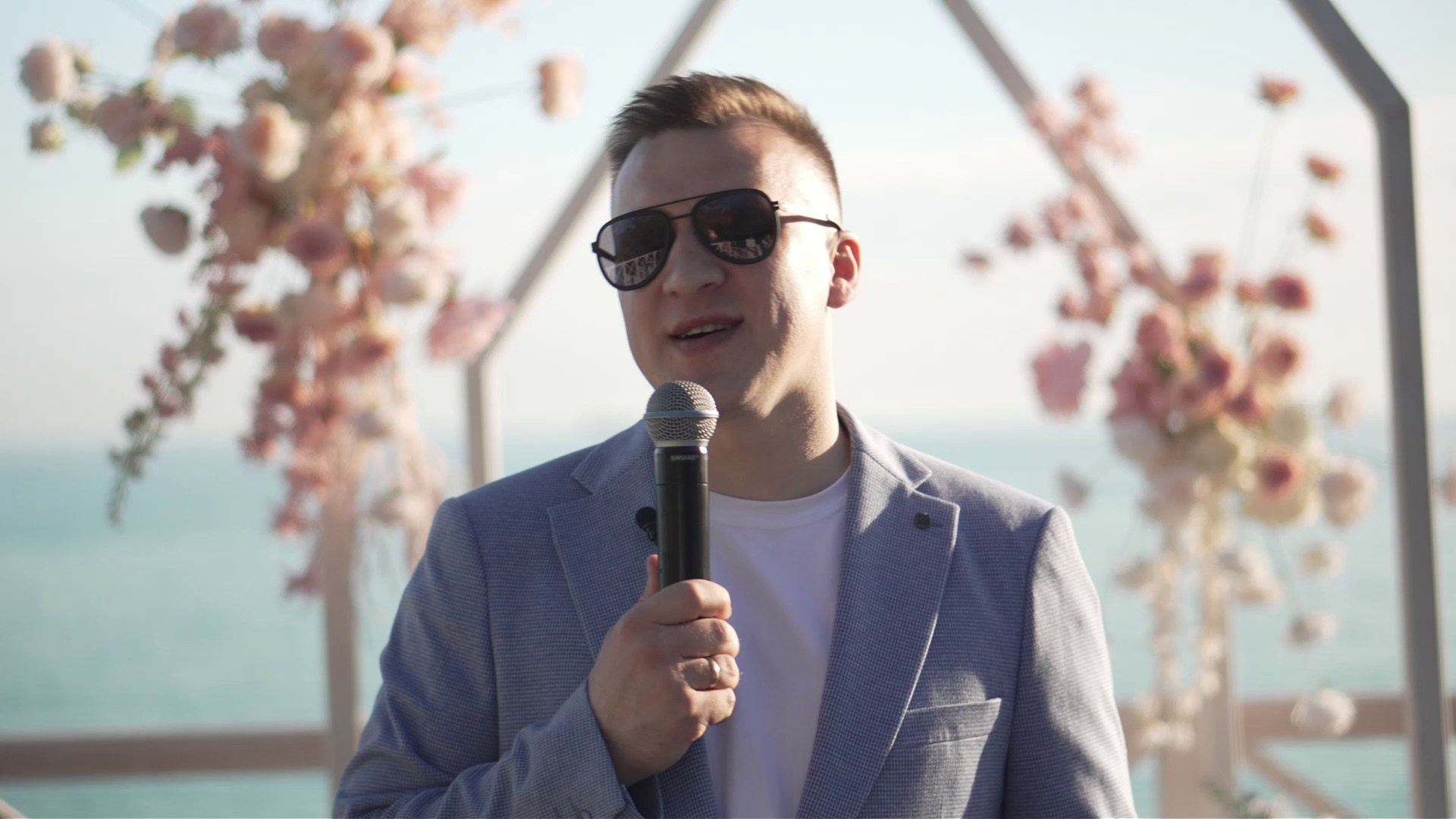 Свадьбы. Артём Рыжков, ведущий свадеб в Краснодаре и Новороссийске: душевно, но с энергией