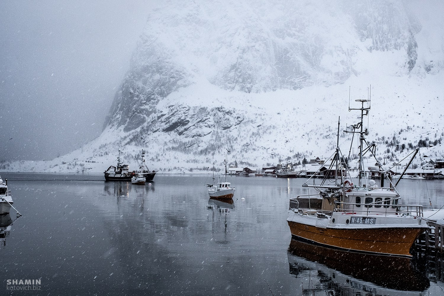 Лофотенские острова — пейзажи, северное сияние и море. Фотограф Константин Шамин. Фотограф Константин Шамин