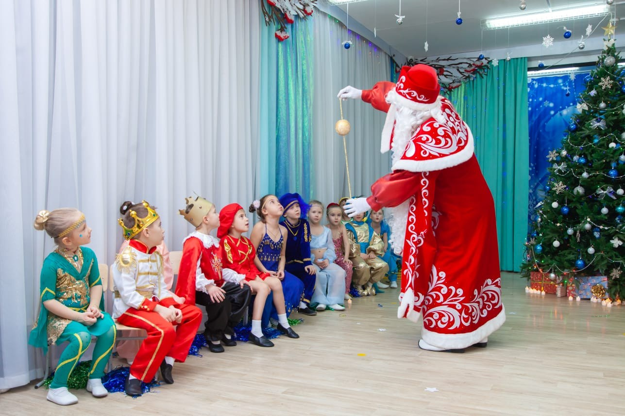 Дед мороз в детский сад. Юрий Ахмедов