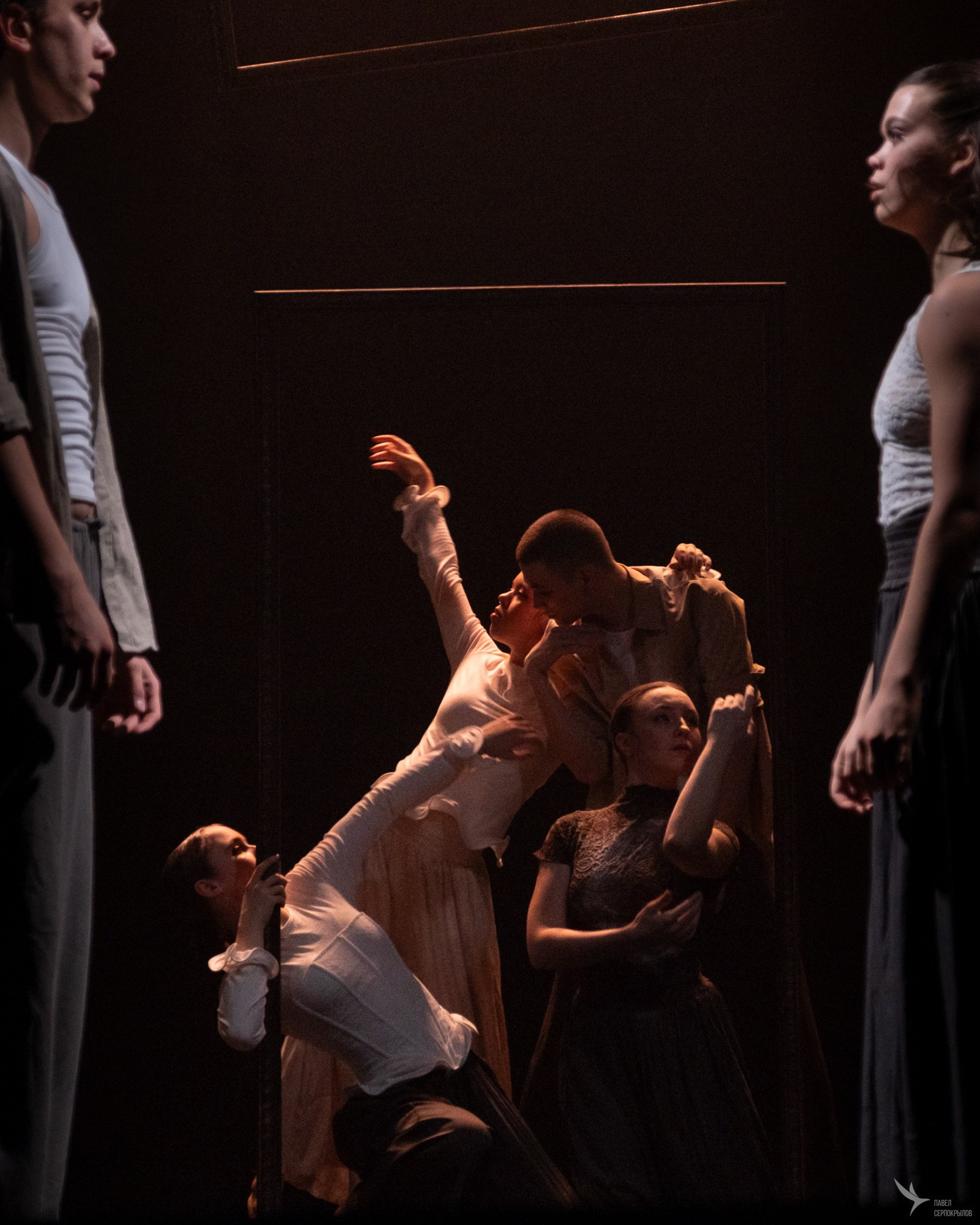 Пластический спектакль команды СЕВЕР «Голос ветра. Молчание мрамора». Репортажный фотограф в Казани Павел Серпокрылов