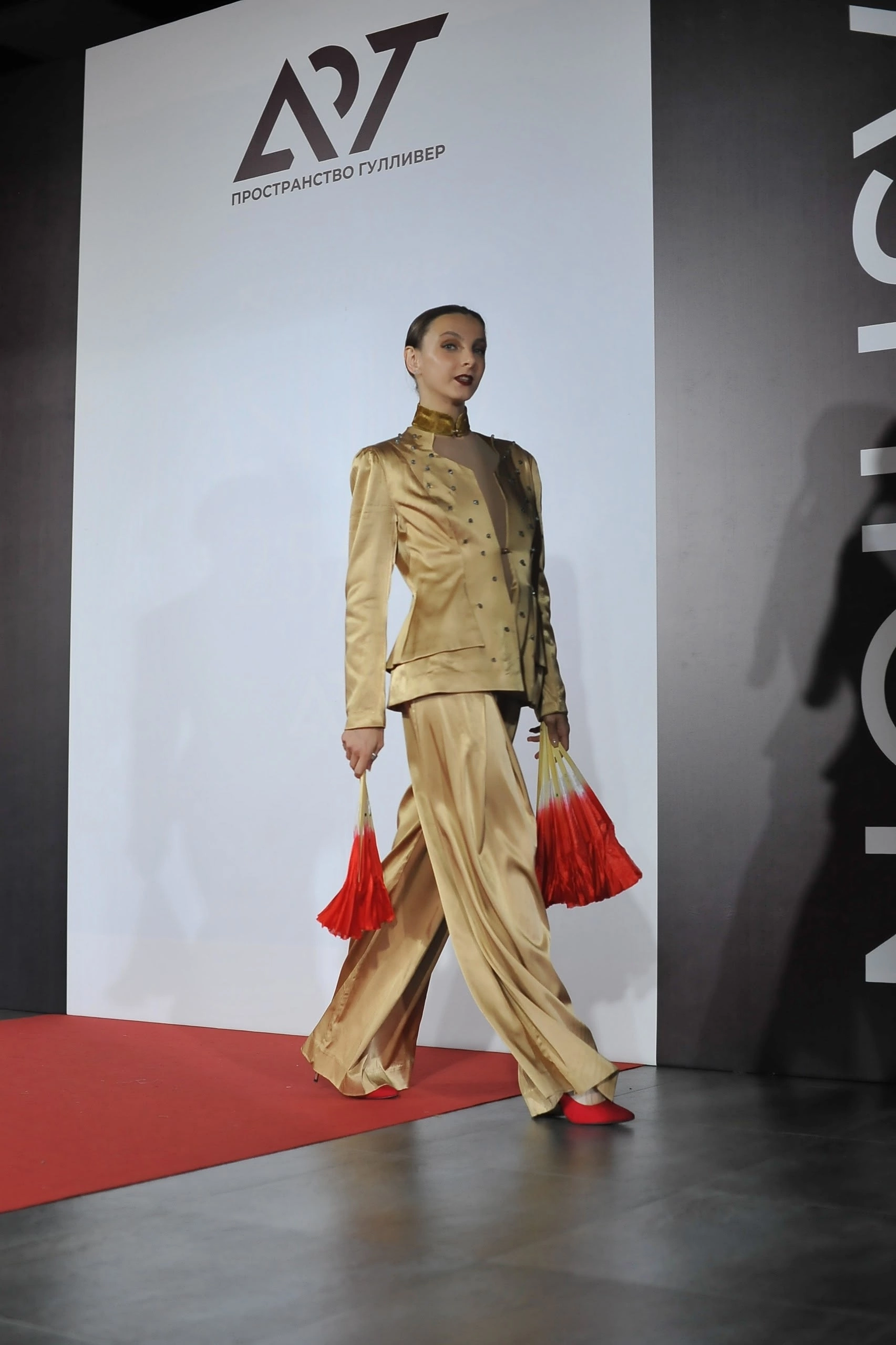Модельная школа для детей и взрослых TOP MODEL FAMILY в Санкт-Петербурге