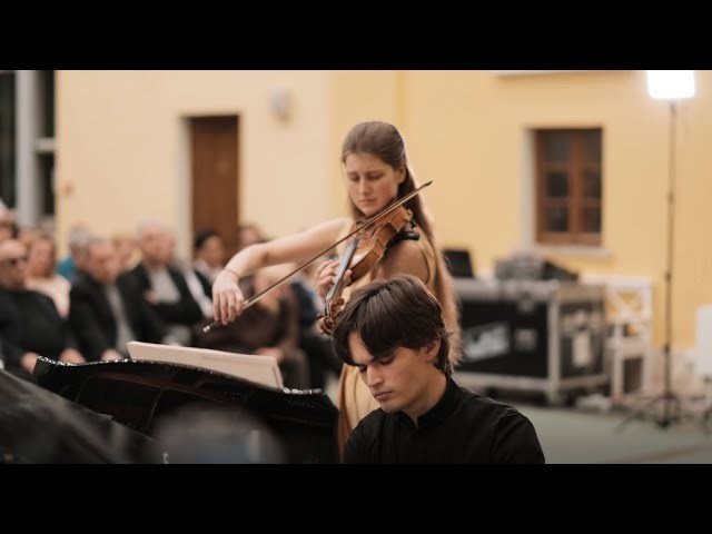 Видео. Арсения Сибилёва | скрипка