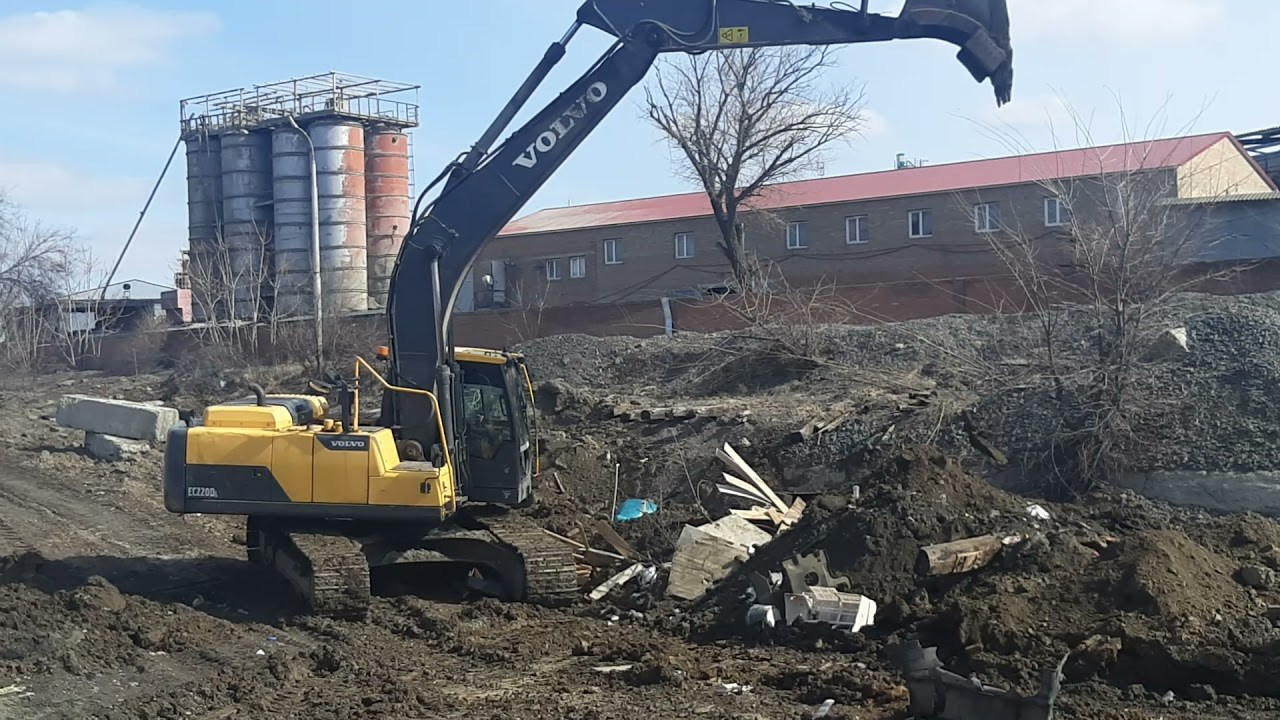 Видео: Наша спецтехника в действии. Аренда спецтехники в Ростове-на-Дону и других регионах