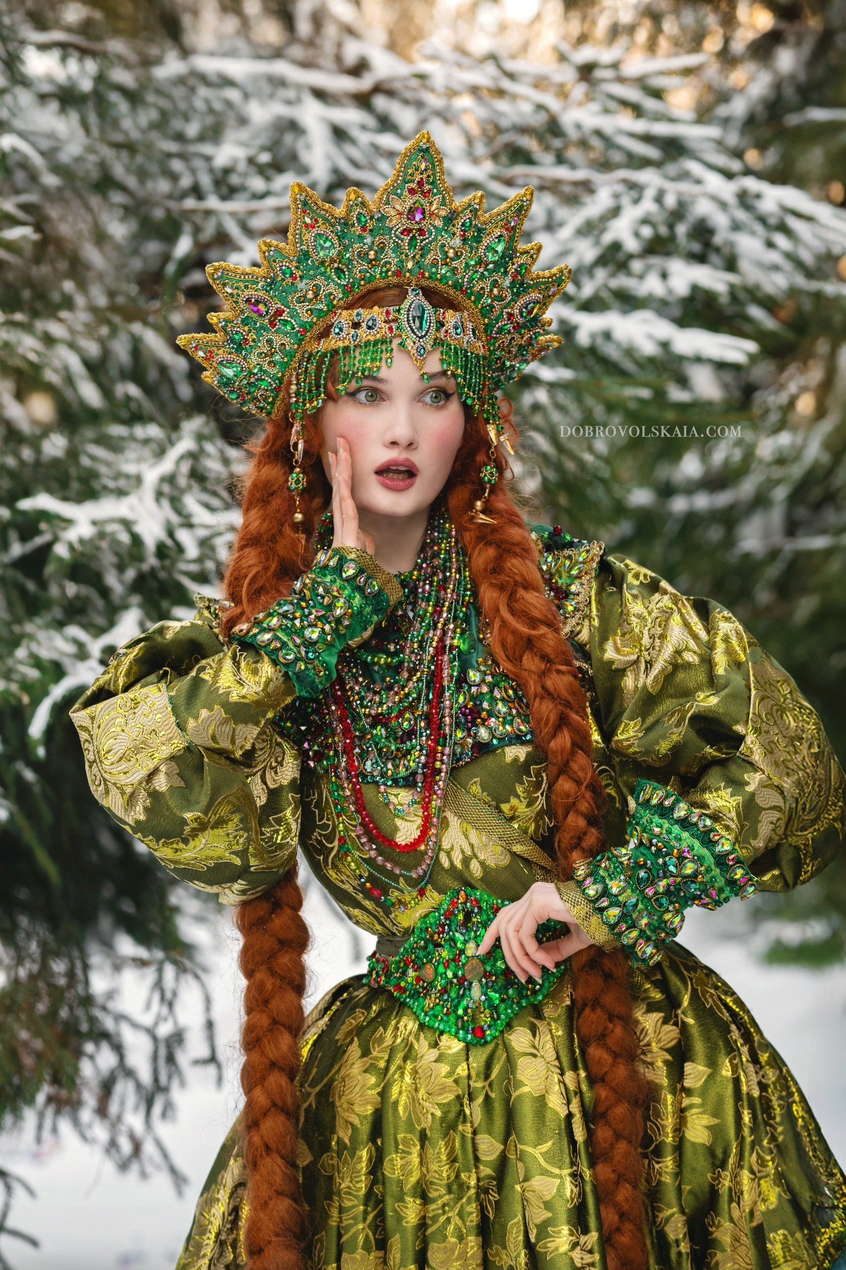 Царевна — Лягушка лесная. Русские народные костюмы в Москве