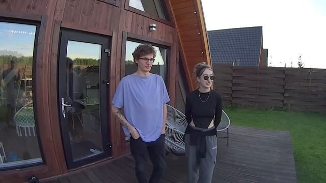 Треугольный коттедж на сутки с чаном, баней мангалом — заказать на 6 человек