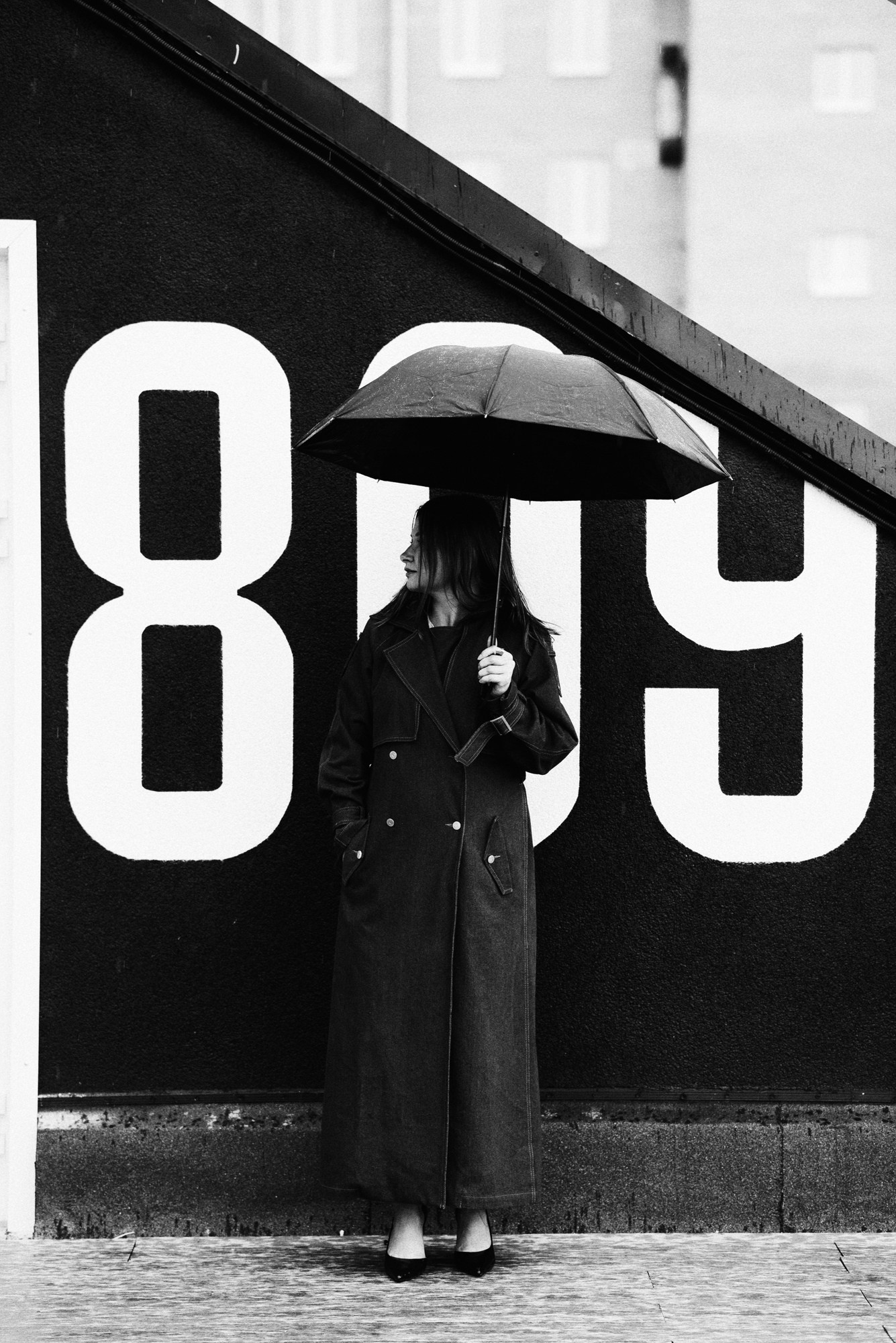 Фотограф Тюмень — Уличная фотосессия на крыше | Дарья Мустафина