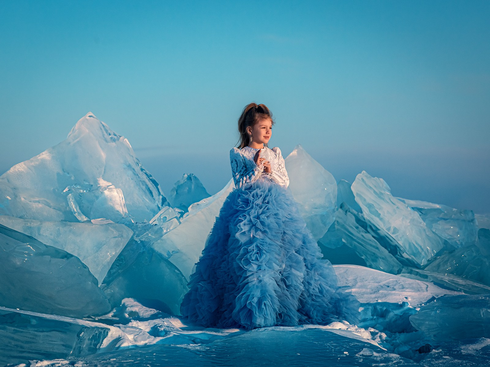 Обучающий фототур на зимний Байкал с Еленой Михайловой. 07–12 февраля 2025 г. Детский и семейный фотограф Елена Михайлова в Москве