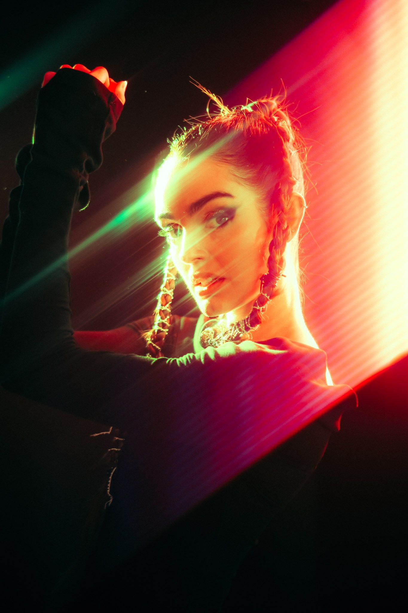 Works. Фотограф с цветным светом и оператор в Москве | Лиля Кичигина