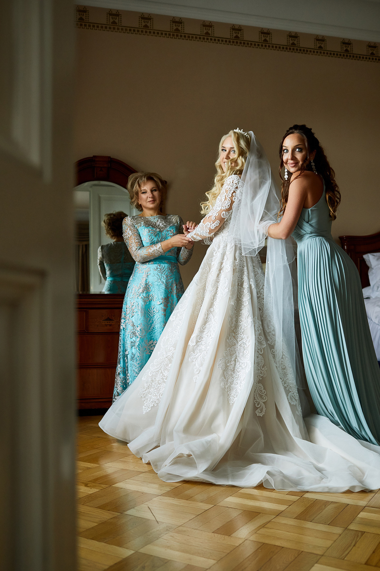 Свадебный фотограф Москва Санкт-Петербург Псков. Advertising, fashion photographer Dima Cube Moscow, Europe