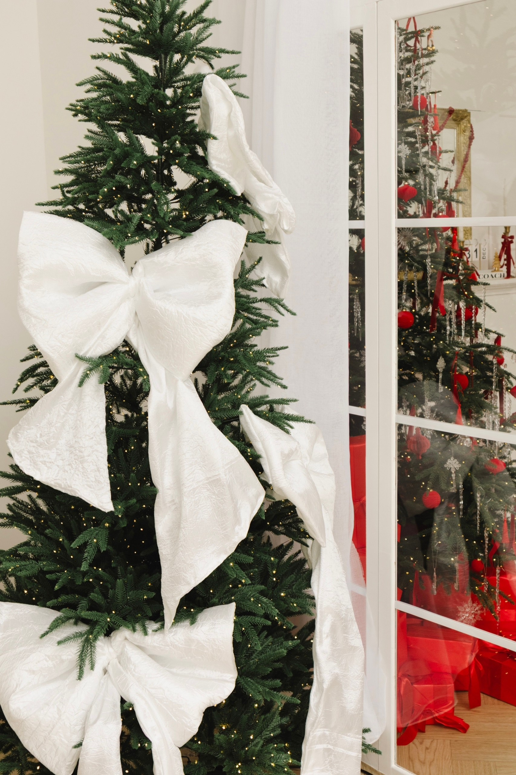 Фотостудии Севастополя. Лучшие фотостудии Севастополя. Фото интерьера фотостудий. Актуальные фото фотостудий Севастополя. Профессиональная фотосъемка в Крыму. Натуральные эмоции и живые кадры. Забронируйте дату прямо сейчас!