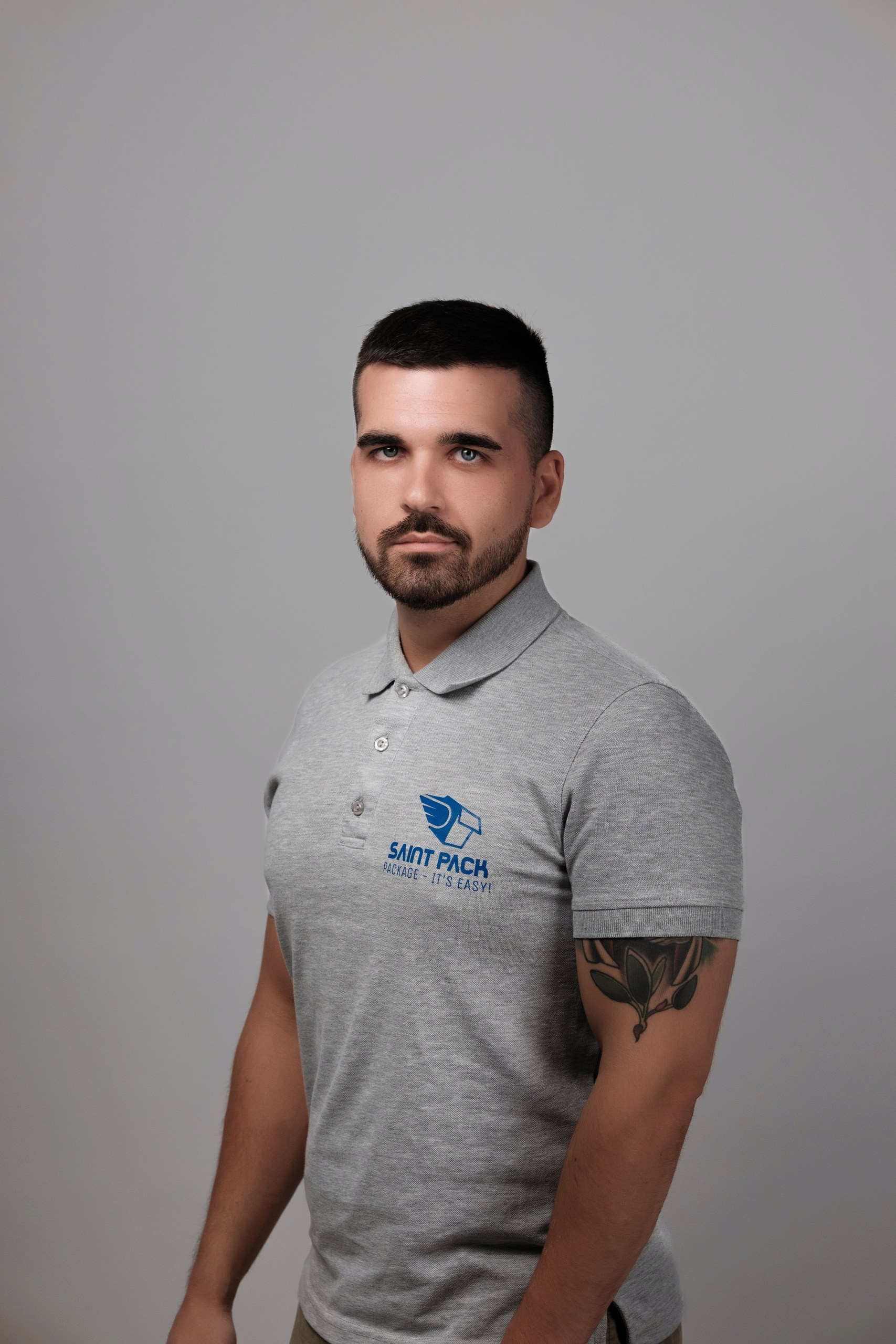 SaintPack, фуллфилмент. Интерьерный фотограф и видеограф в Санкт-Петербурге Вадим Балбашевский