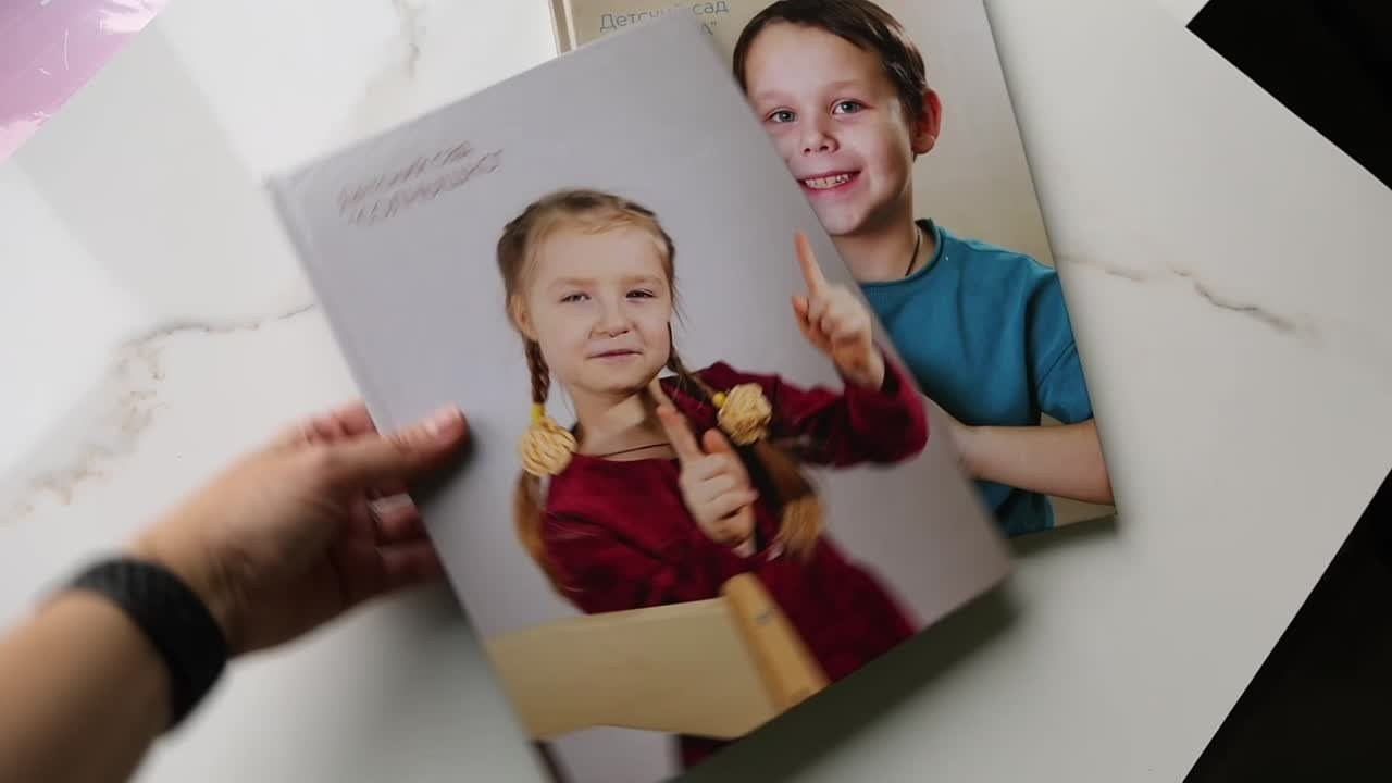 Выпускные альбомы детский сад. Фотограф Лодейное Поле Екатерина Герасимова в Санкт-Петербурге и Лен. области