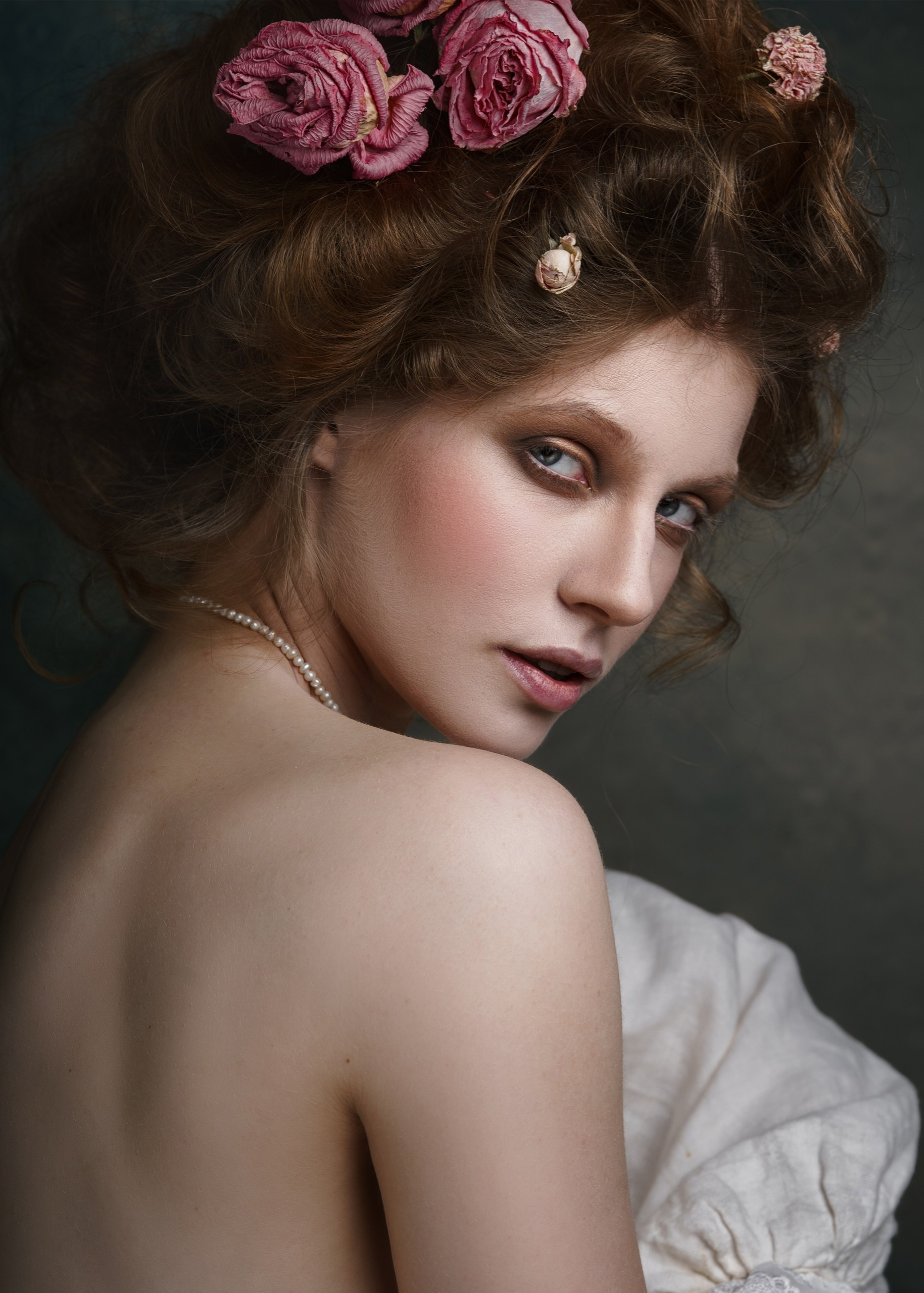 НОВЫЕ СЪЕМКИ В СТУДИИ — ОНА (ПЛАН)