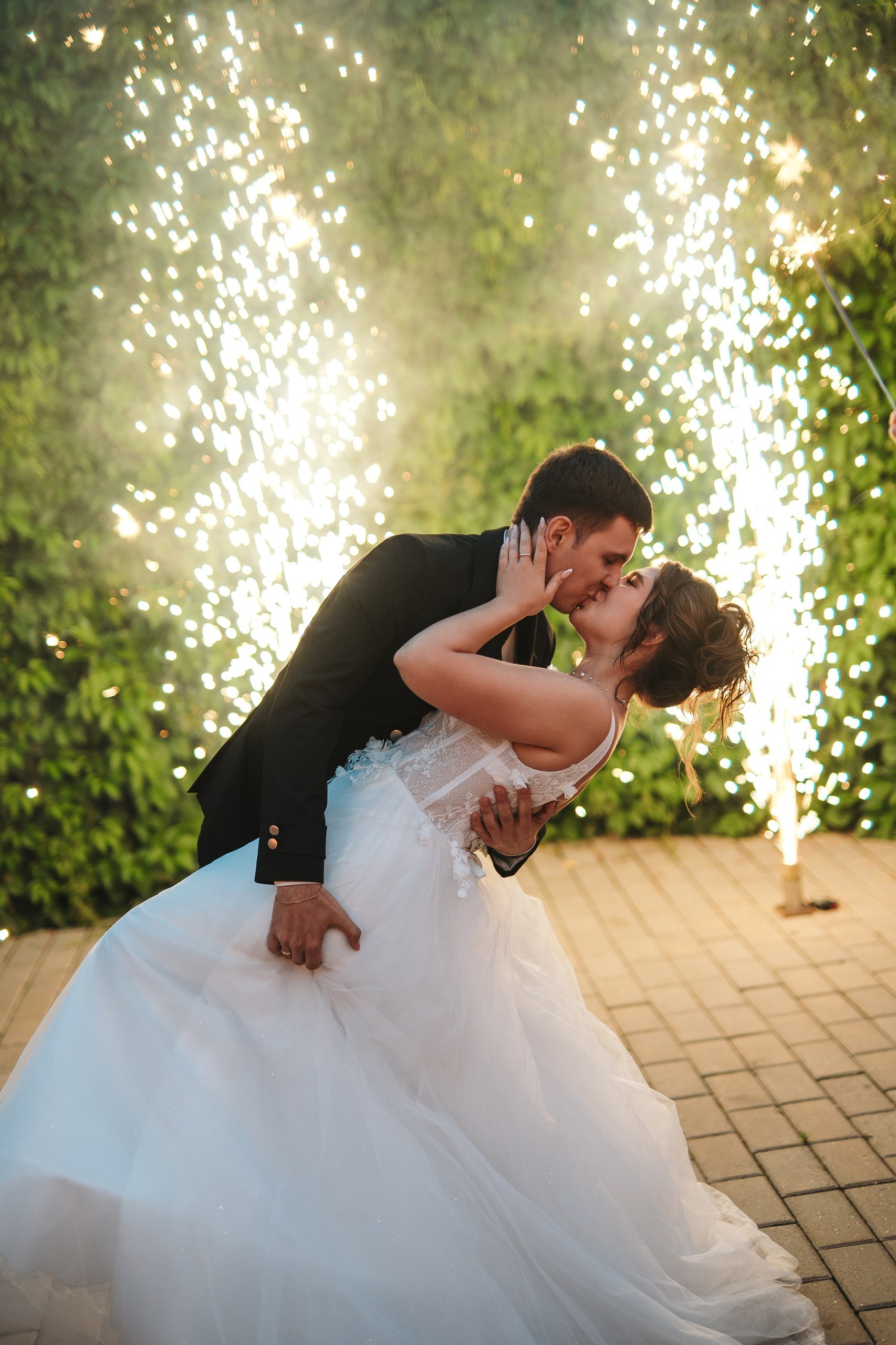 Свадьба в Green Hall Уфа 19 июня 2025 — Hilton, Sheraton, выездная регистрация под дождём