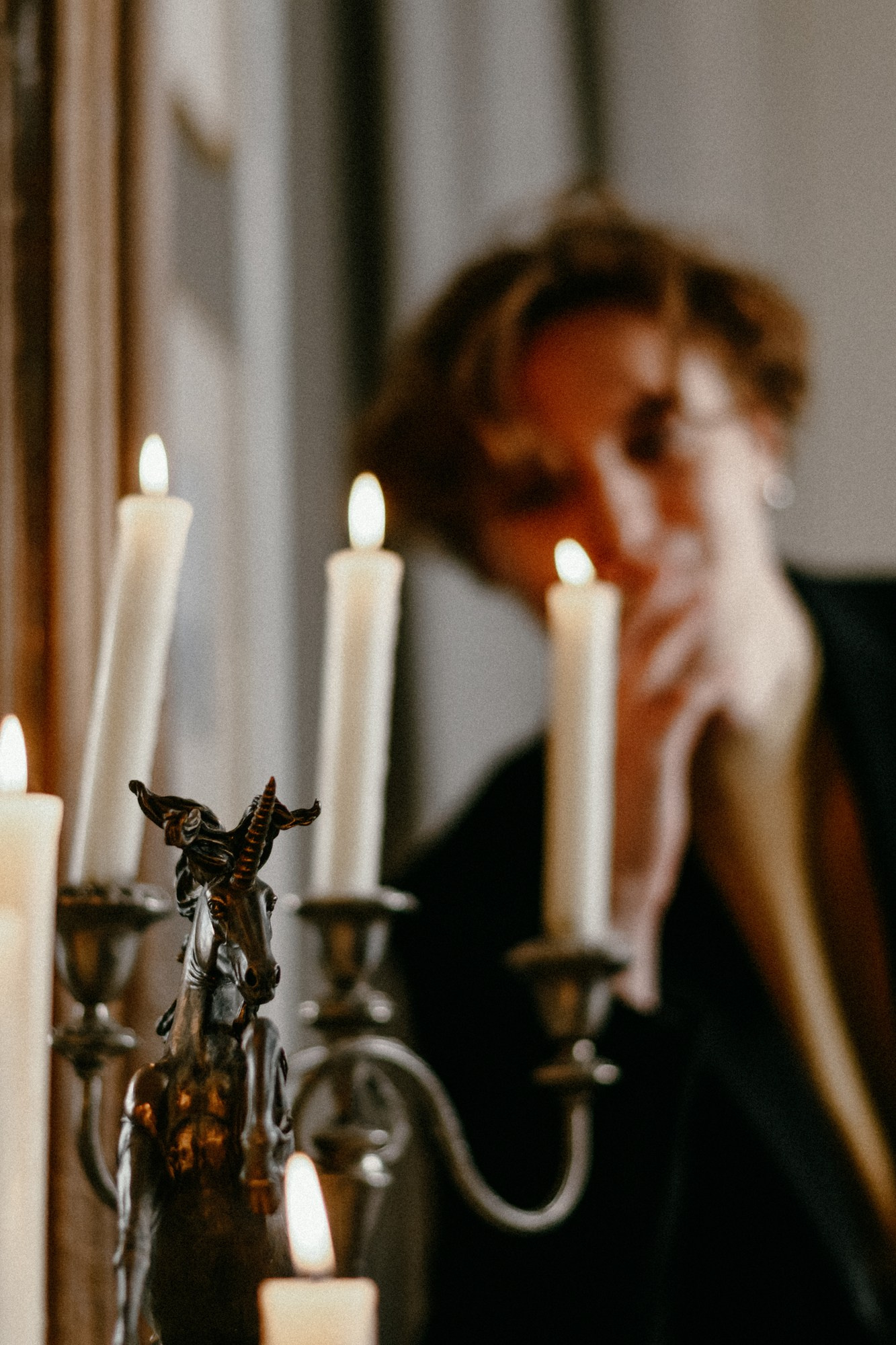 Киношный мужской портрет в студии Файнарт Тюмень — Мужской фотограф Дарья Мустафина. Портретный фотограф Тюмень Дарья Мустафина