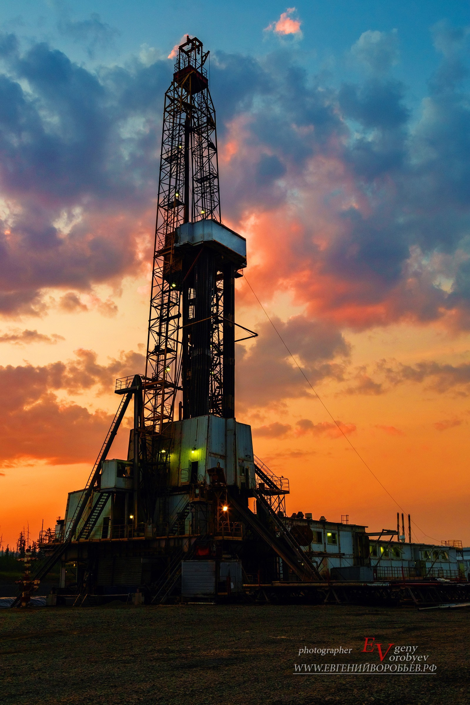 месторождение по добыче полезных ископаемых нефти и газа, угля в Красноярском крае индустриальная промышленная фотосъёмка видеосъёмка в Красноярске и по России фотограф заказать фотосессию цена стоимость примеры фото