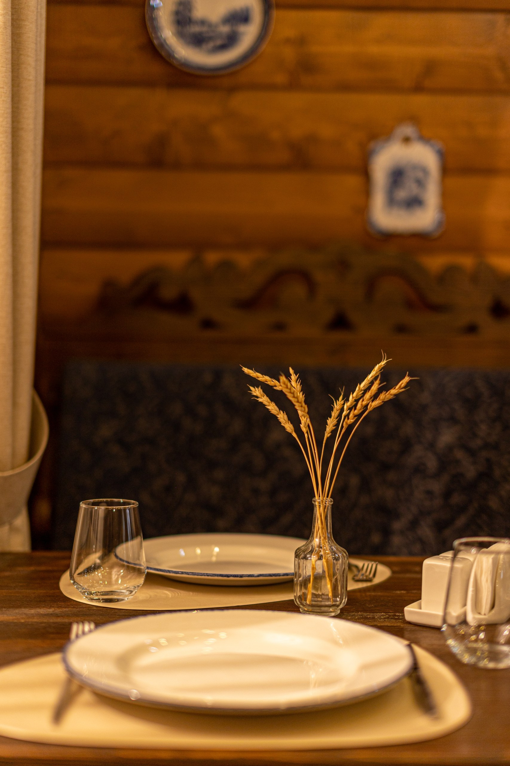 Банкетный зал «Гжель», ресторана «Дача ". Фотограф в Оренбурге. Профессиональный фотограф