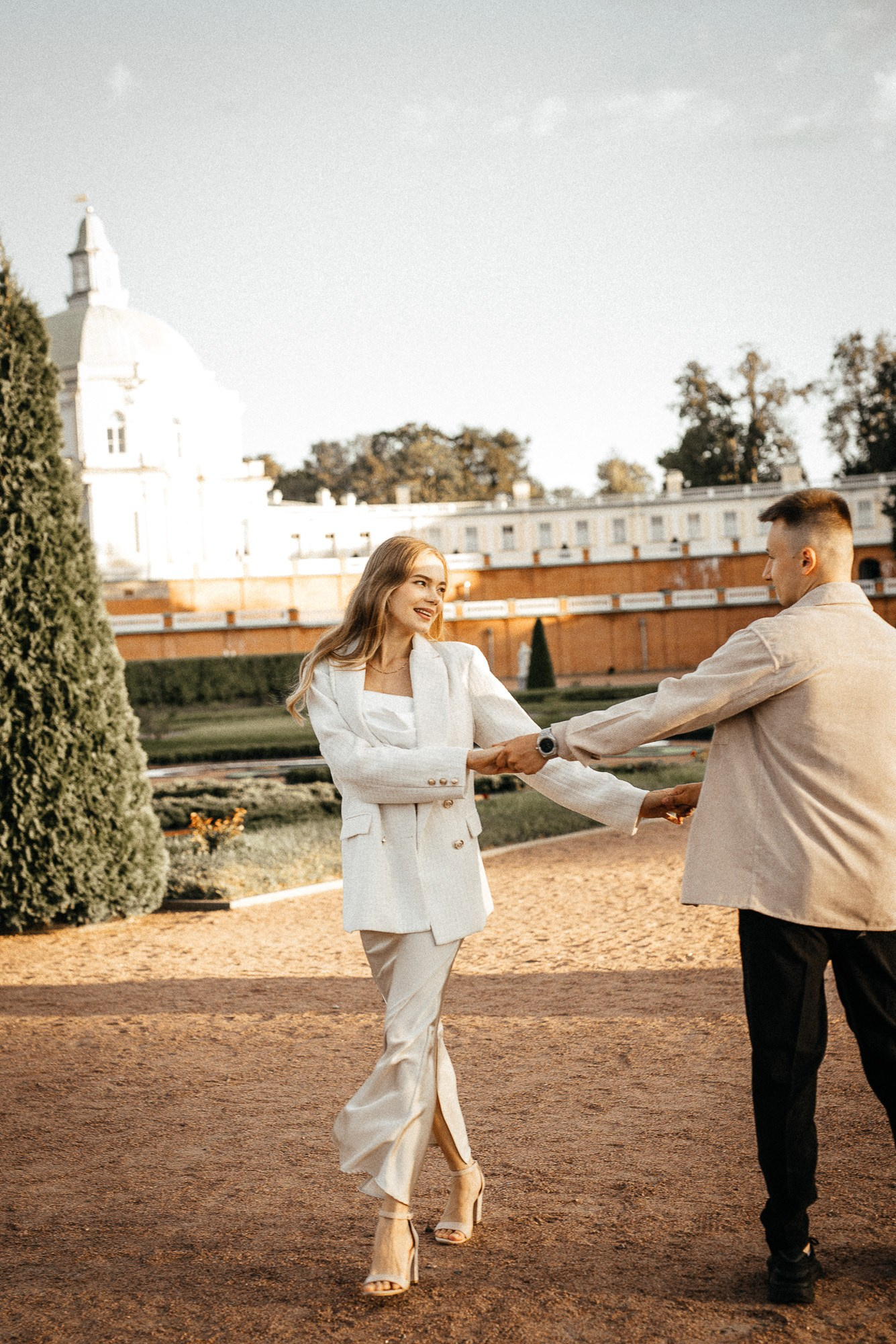 Меншиковский дворец как место для свадебной фотосессии в Ораниенбауме