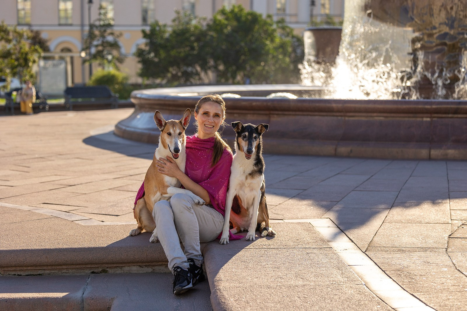 Винтик и Вита в городе. Фотограф-анималист Natalia Deingel | Фотосъемка собак в Москве