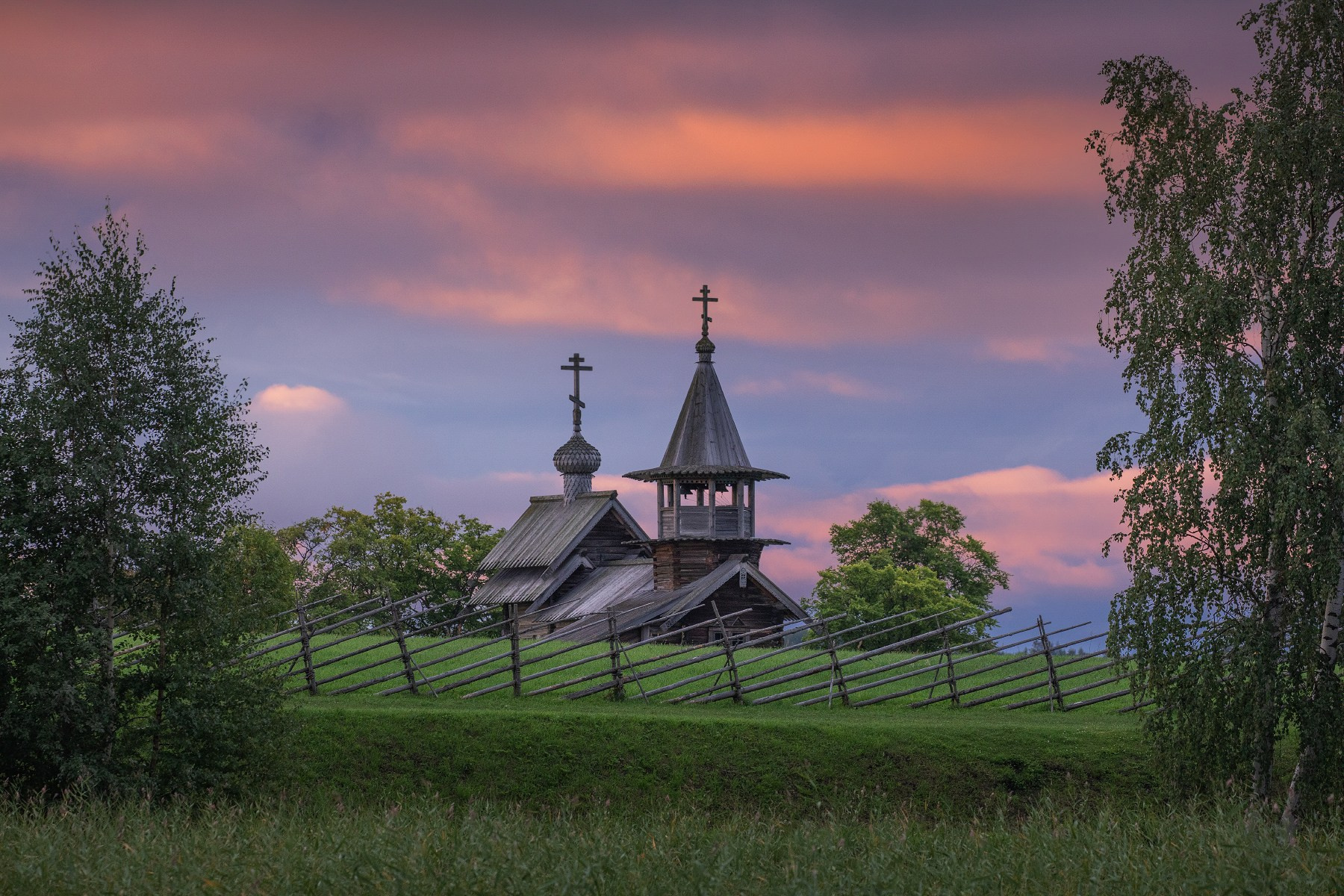 Русский Север, остров Кижи, часовня Архангела Михаила из Леликозера
