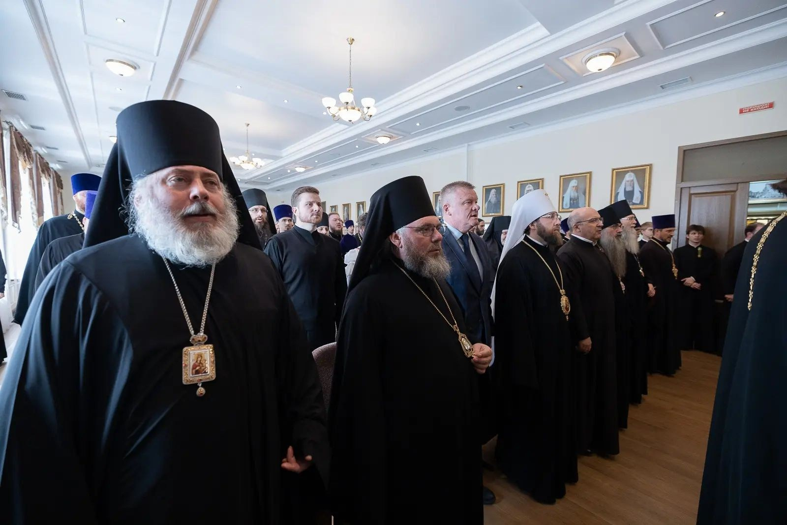 МИТРОПОЛИТ ИГНАТИЙ ВРУЧИЛ ДИПЛОМЫ ВЫПУСКНИКАМ САРАТОВСКОЙ ДУХОВНОЙ СЕМИНАРИИ. Саратовское Северо-Западное благочиние