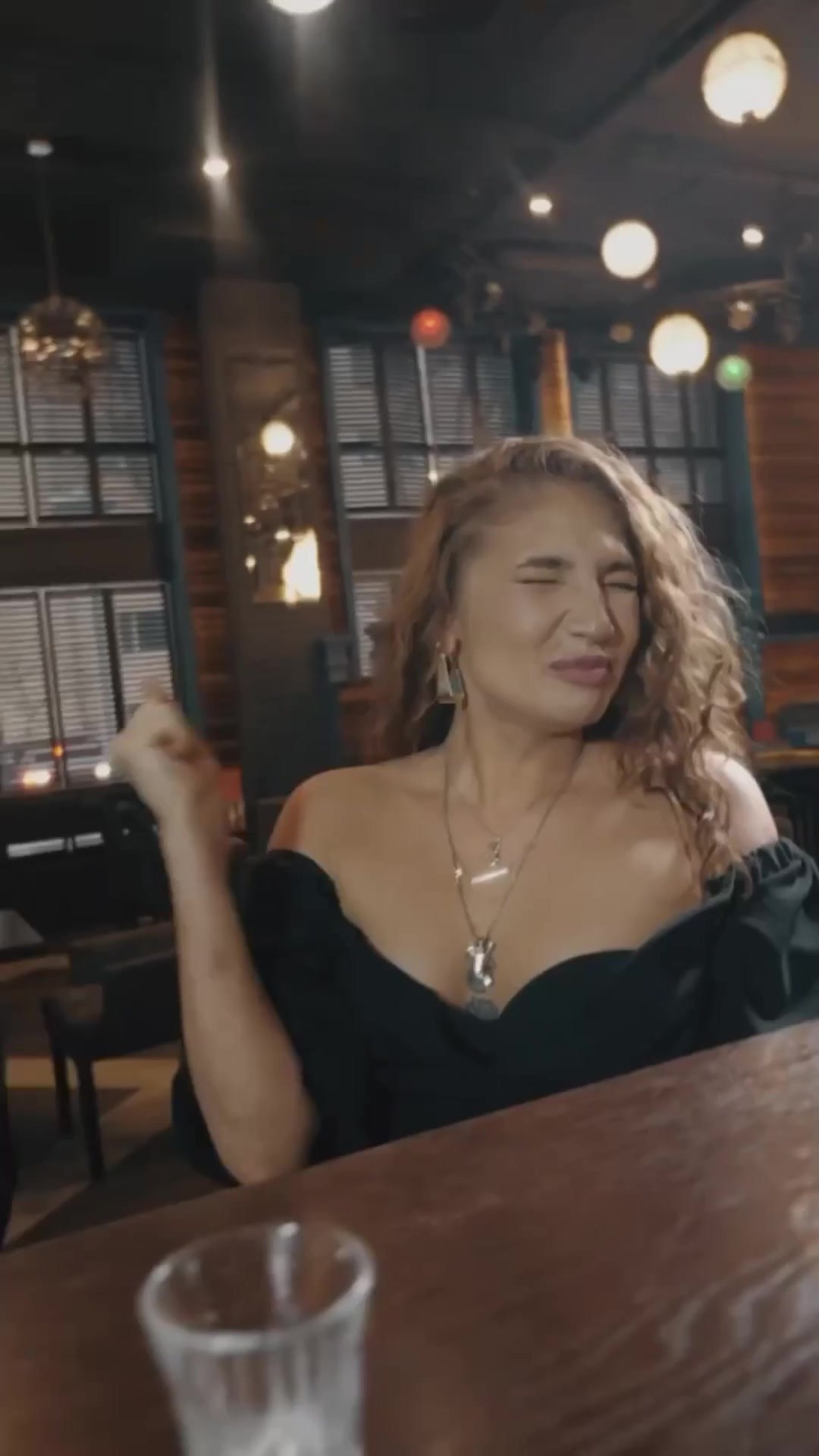 Вертикальные рилс в Екатеринбурге — новый эффективный формат видео для продвижения. Видеосъёмка в Екатеринбурге — профессиональные услуги видеографа