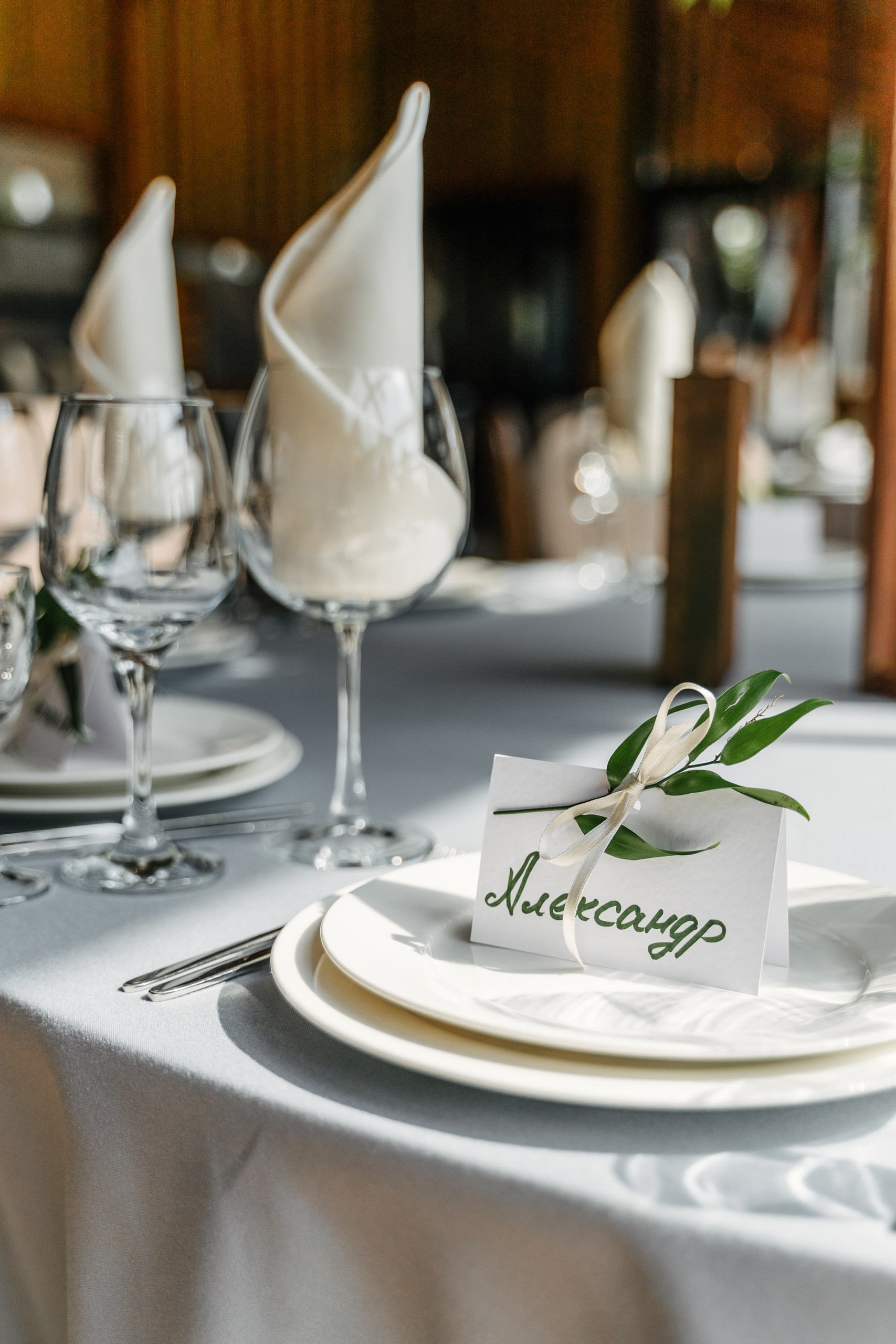 Организация свадьбы, корпоратива, юбилея на веранде в Якушево. Банкетный зал Веранда в Якушево у озера для свадеб, юбилеев, корпоративов. Официальный сайт