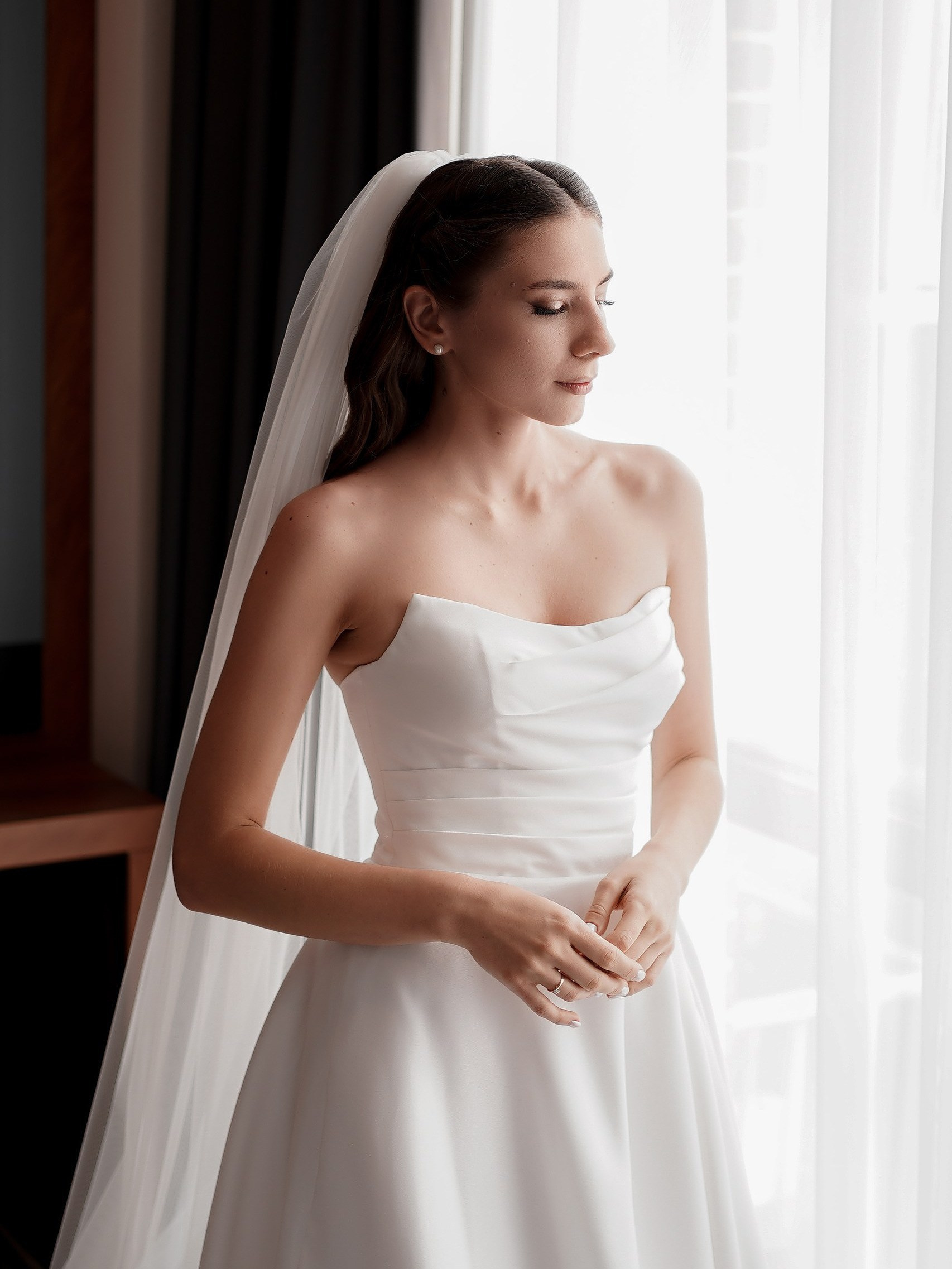 Фотограф и видеограф на свадьбу в Ростове-на-Дону 2026. Профессиональная работа, качественный результат. Свадебный фотограф в Ростове-на-Дону. Таинство Крещения и Венчания, семейные фотосессии. Алёна Чёботова