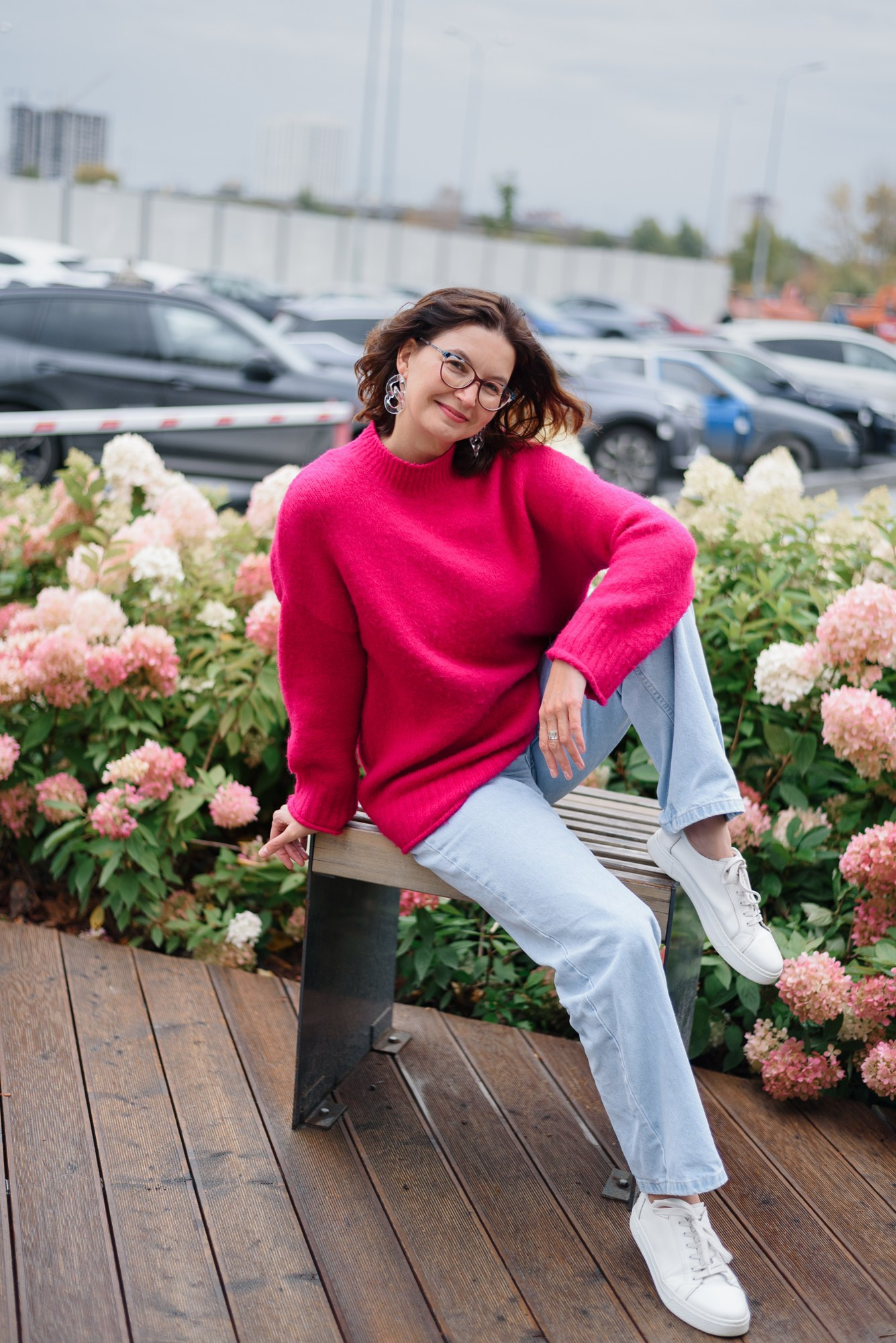 Эстетика городской прогулки, случайный кадр с кофе в районе Европейский берег