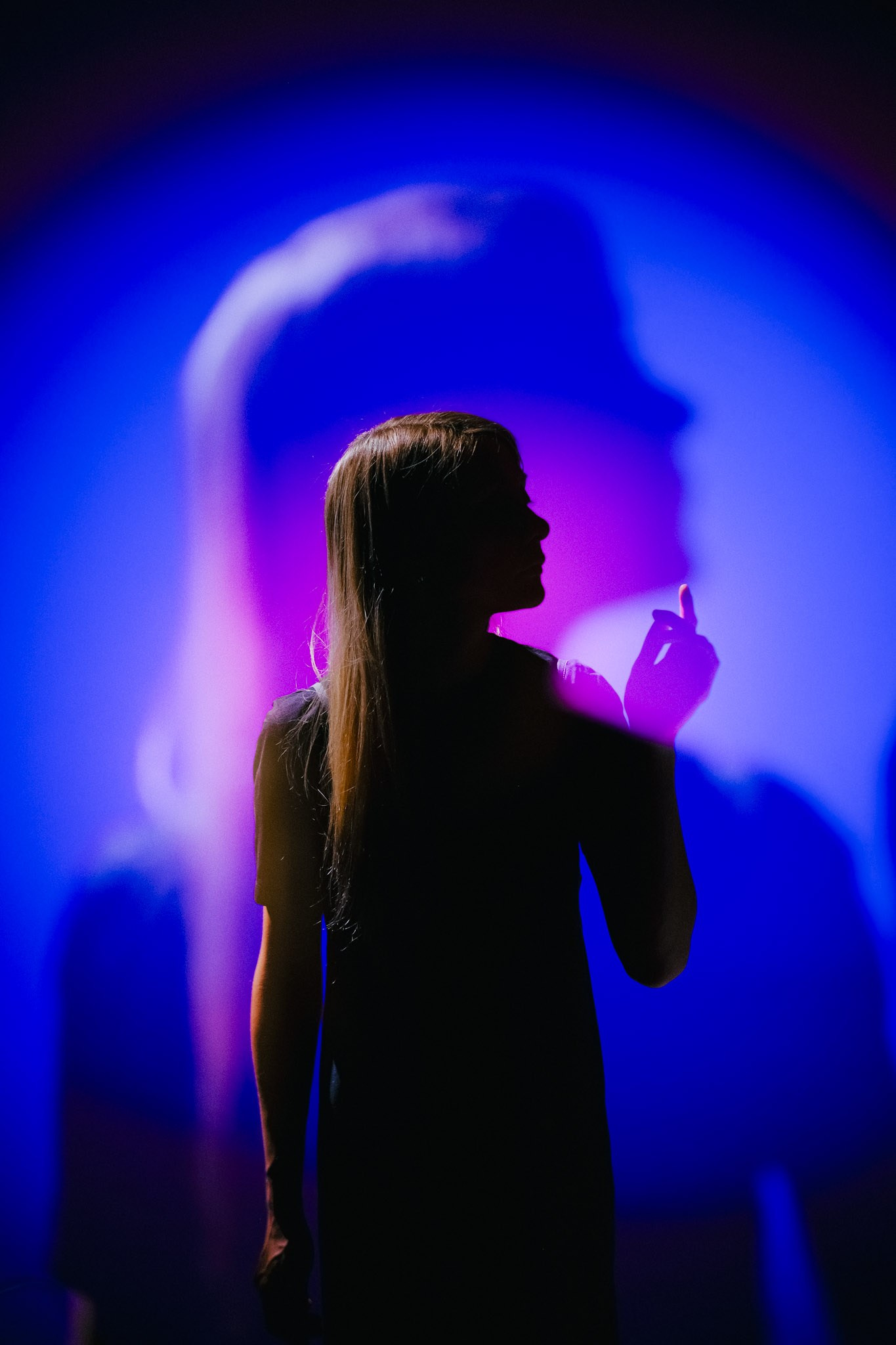 Works. Фотограф с цветным светом и оператор в Москве | Лиля Кичигина