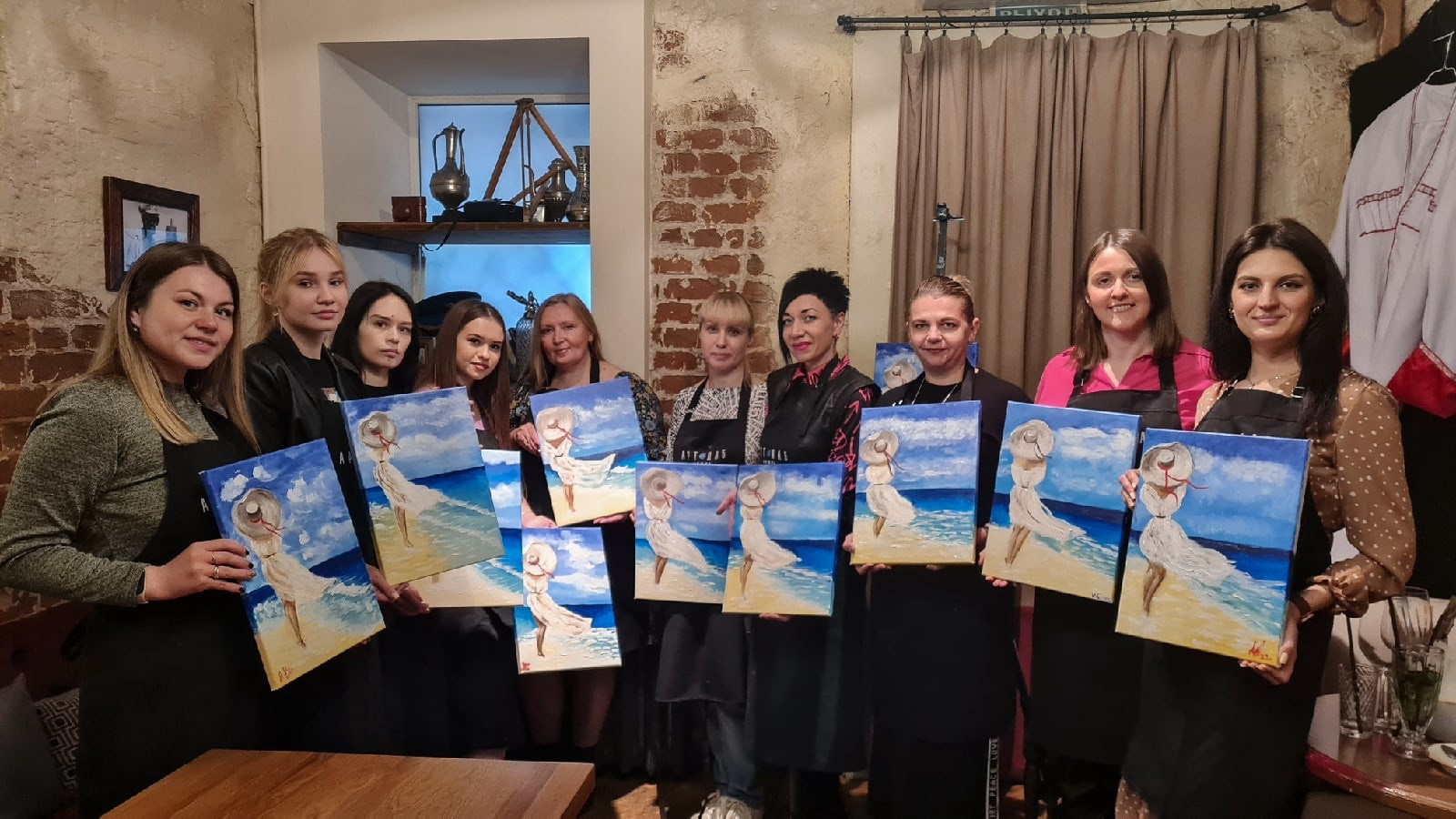 Выездные мастер классы. Артлаб Школа Воронеж.Творческие Мастер классы.Корпоративы.Дни рождения.Арт свидания.Выездные мастер классы.Эпоксидная смола