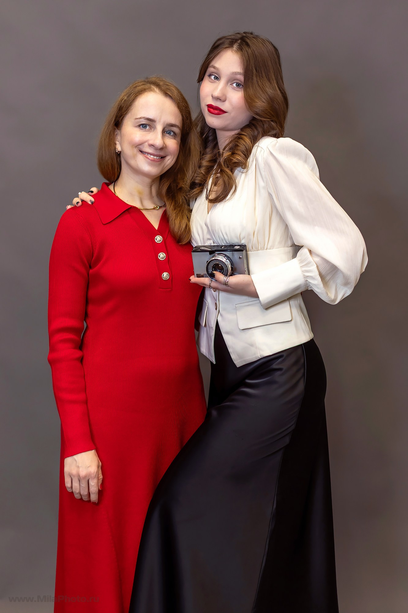 Галерея съемок в студиях. Фотограф и видеограф Москва. Свадебный фотограф, видеограф. Выпускные альбомы. Оживающие альбомы