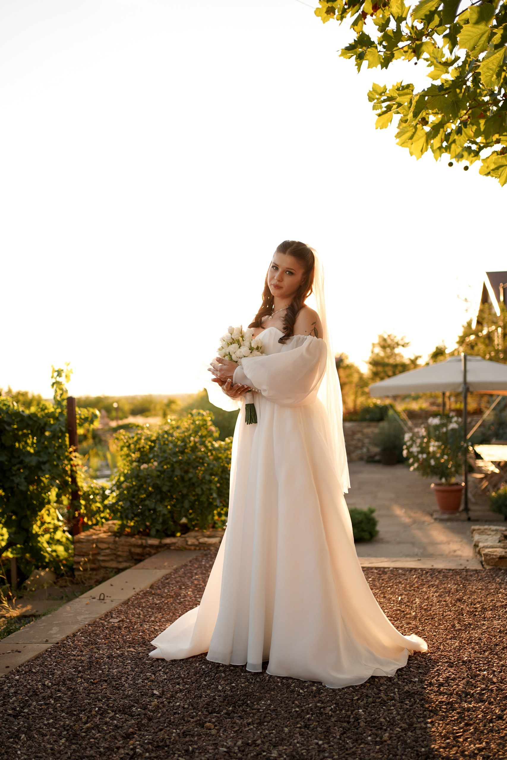 Фотограф и видеограф на свадьбу в Ростове-на-Дону 2026. Профессиональная работа, качественный результат. Свадебный фотограф в Ростове-на-Дону. Таинство Крещения и Венчания, семейные фотосессии. Алёна Чёботова