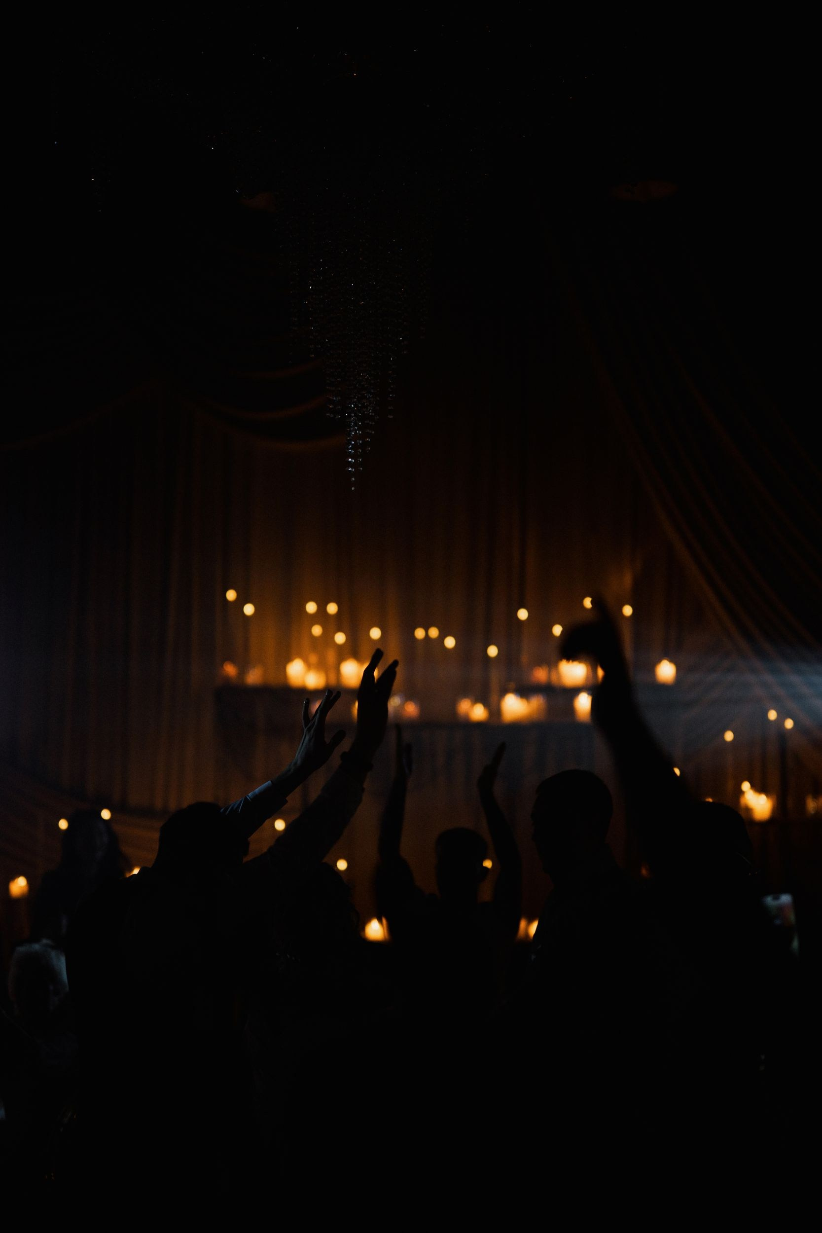 аренда света на свадьбу в The Hide