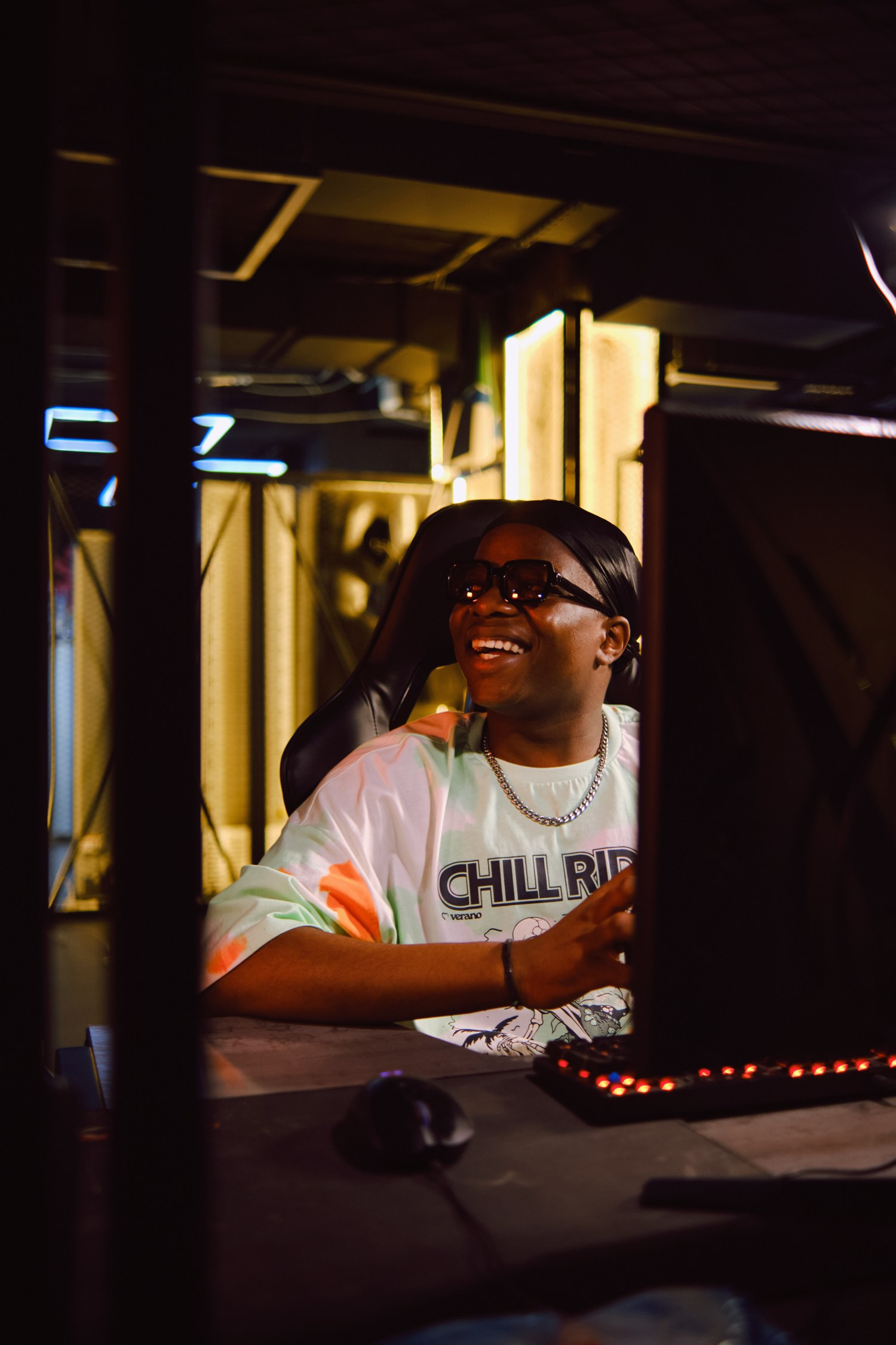 Новосибирск. Коммерческий фотограф для маркетплейсов Wildberries и Ozon в Новосибирске — фото и видео для брендов