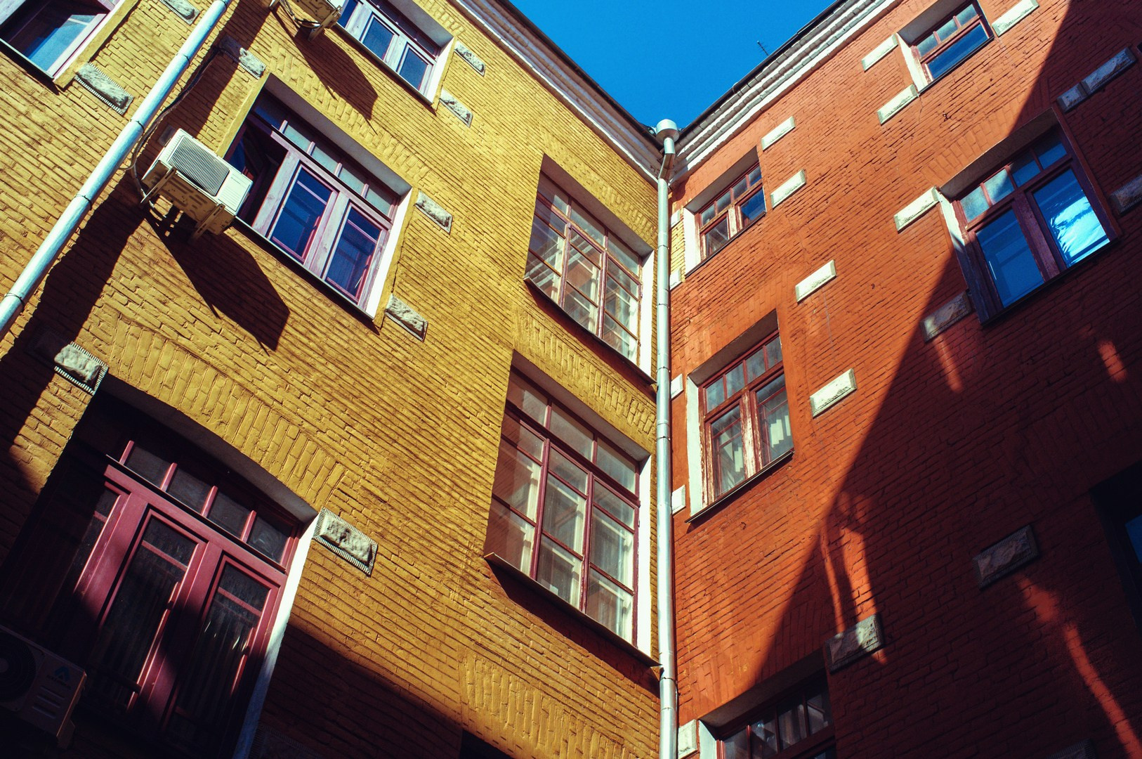 Руслан Шувалов (поэтограф)