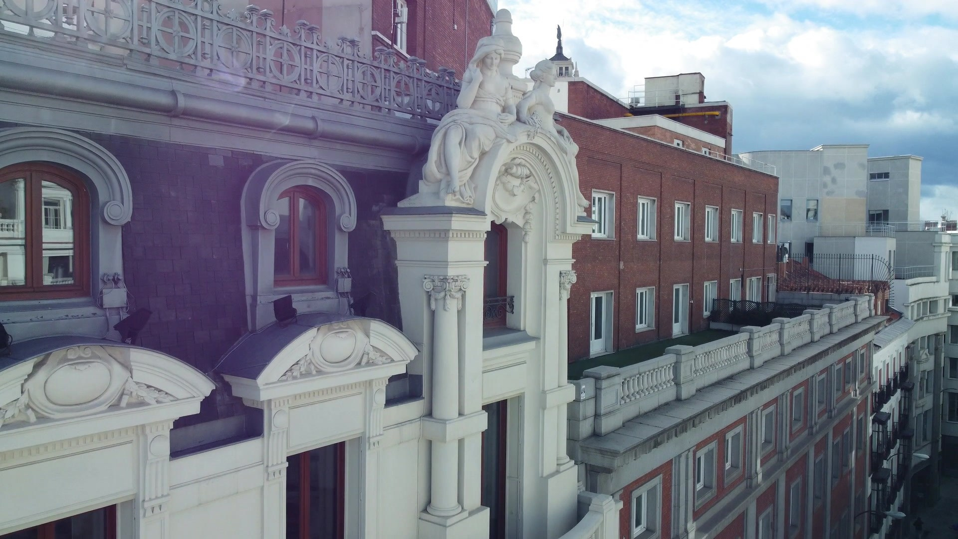 PACKAGES & PRICING. Exclusive Closing Gifts for Top Realtors | Custom House Portraits by Yulia Yurchevskaya