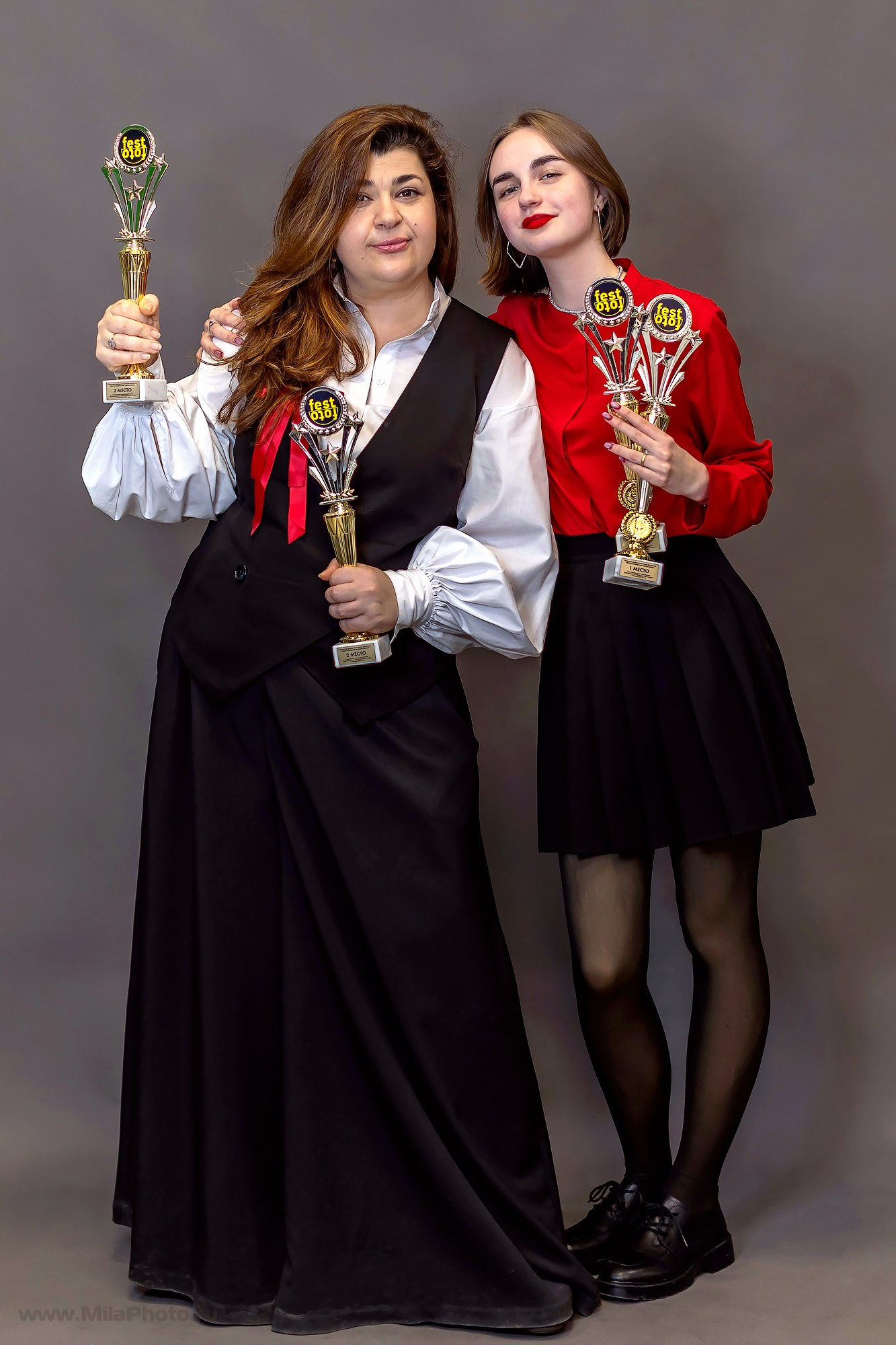 Галерея съемок в студиях. Фотограф и видеограф Москва. Свадебный фотограф, видеограф. Выпускные альбомы. Оживающие альбомы