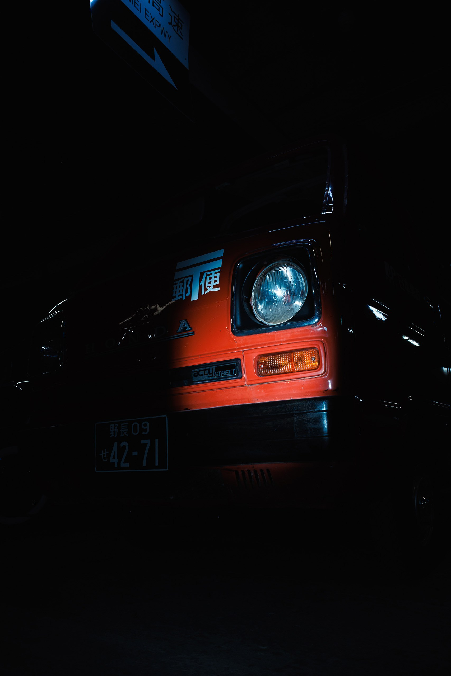 Съёмка автомобиля Honda Acty в музее Buckets Empire