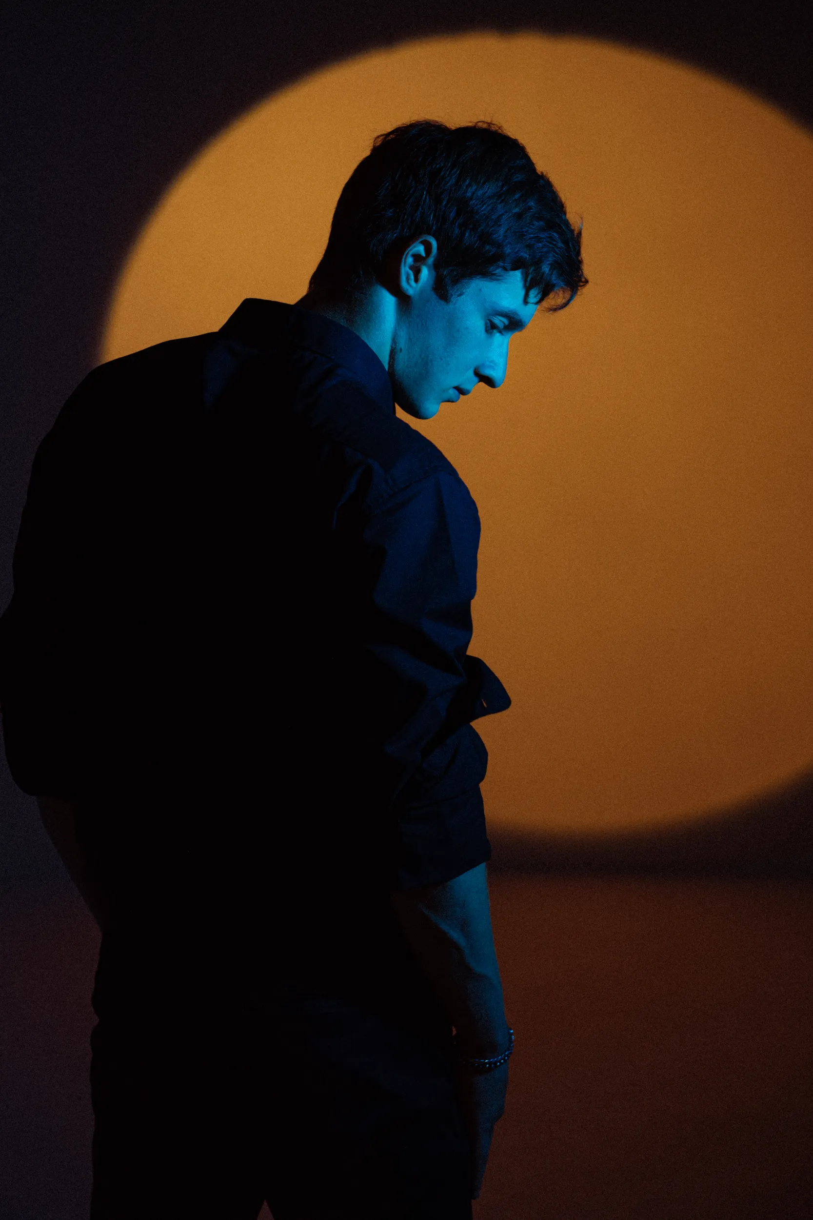 мужской фотограф Алматы Бизнес фотограф алматы Корпоративный фотограф алматы Бизнес портрет алматы подарить сертификат схъемка мужская подарок мужчине