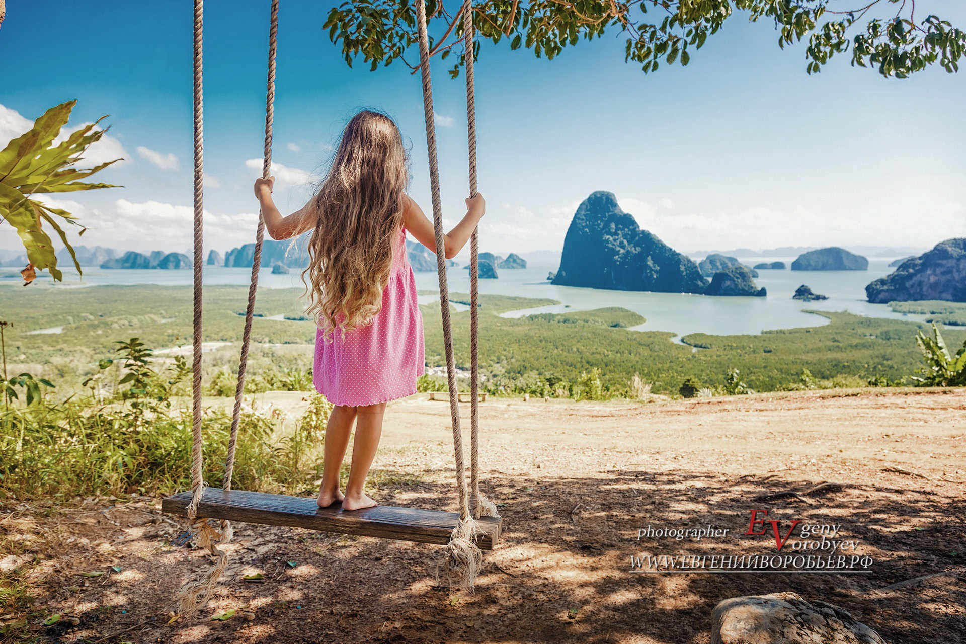 фотосессия Самет Нангше Samet Nangshe на Пхукете фотограф в тайланде на пляже красивое место качели идея образ девушка в купальнике примеры фото позы для фотосессии Патонг пляж Карон Найхарн Ката Майкао пальма экскурсия Заказать фотосессию цена стоимость
