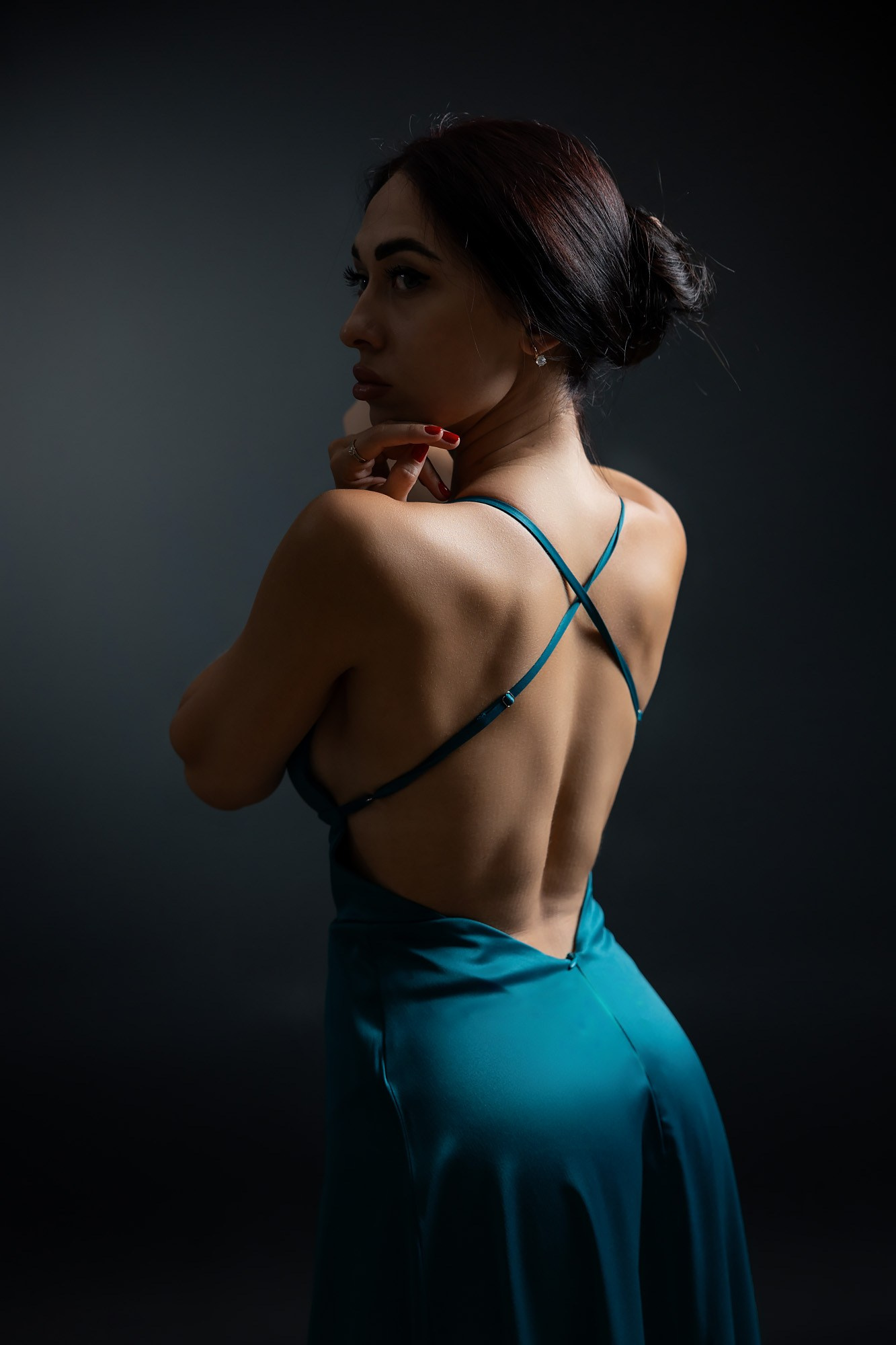 Студийная фотосессия женщины