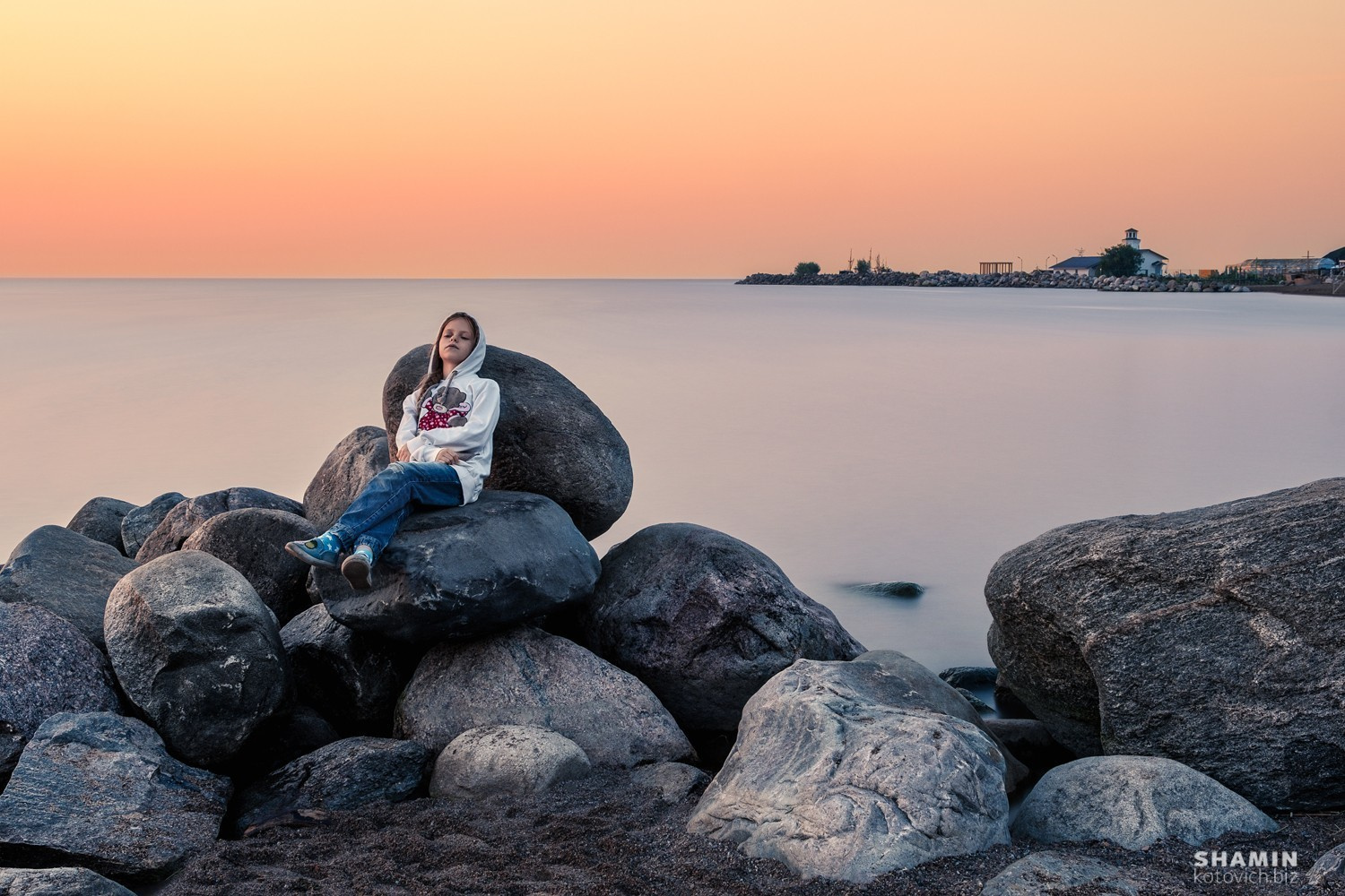 Рассветный минимализм и Лена. Фотограф Константин Шамин