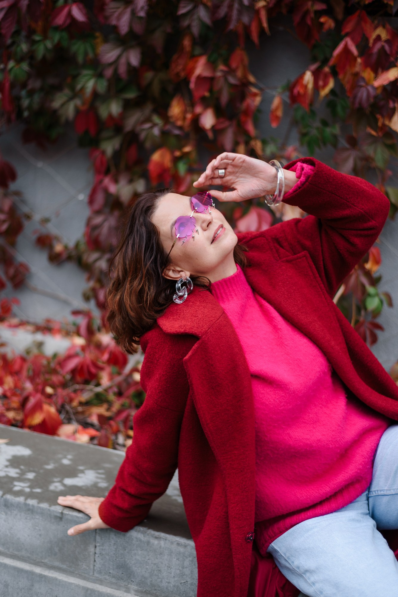 Стильный женский образ для стрит-съемки, локация микрорайон Европейский Тюмень