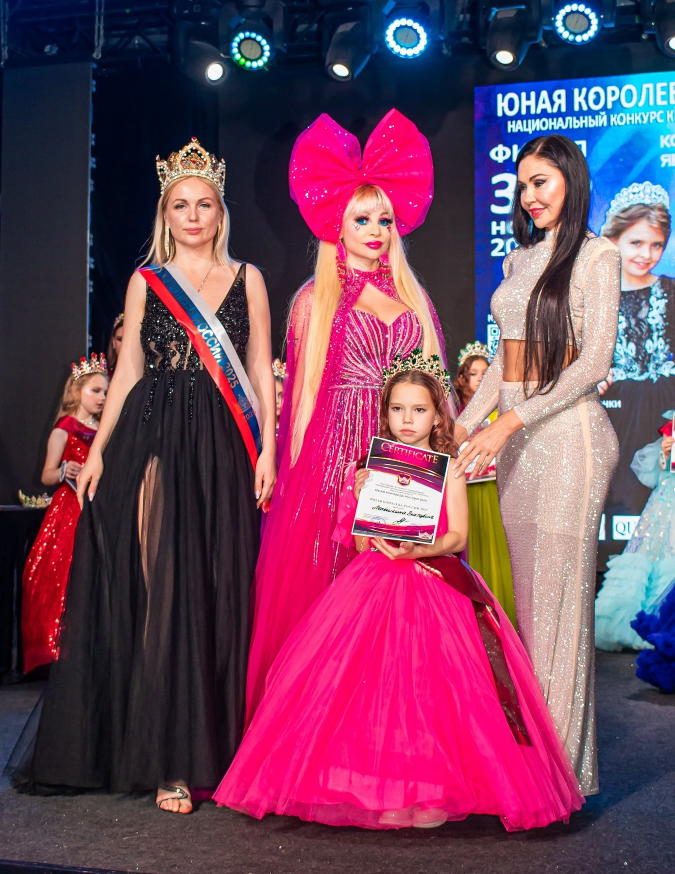 Юная Королева России 2025 — фотосъёмка конкурса красоты | Фотограф Карасёва Елена, Москва