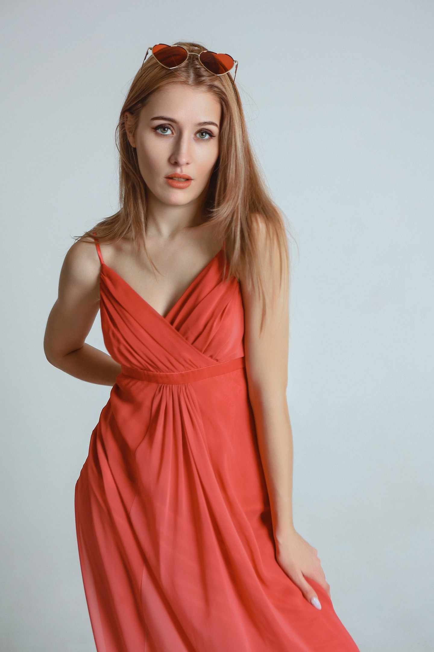 Аренда аксессуаров и одежды. Фотограф Vivien Rocher г. Москва