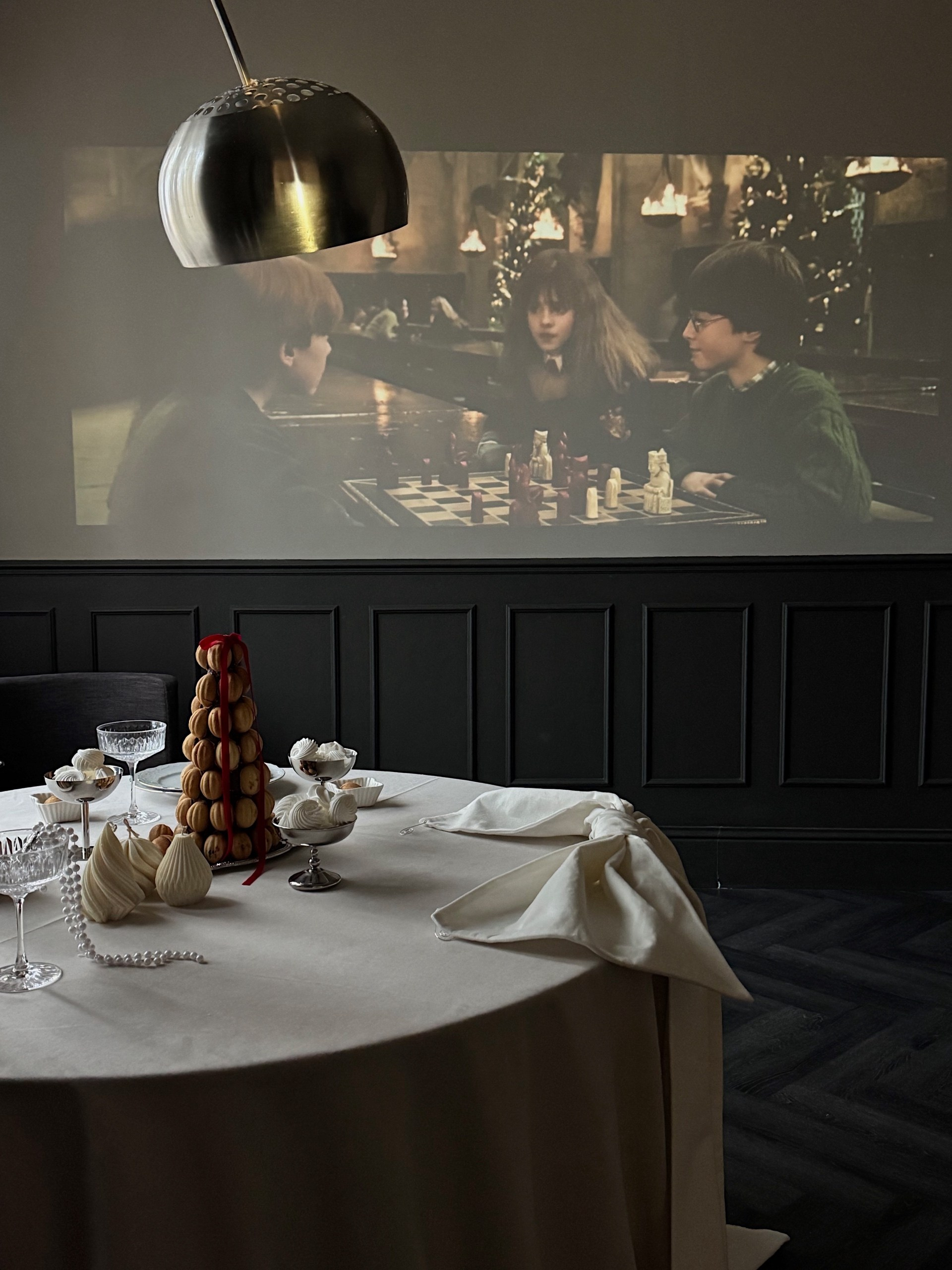 Лучшие Фотостудии Симферополя - топ-мета для сьемки в 2025. Профессиональная фотосъемка в Крыму. Натуральные эмоции и живые кадры. Забронируйте дату прямо сейчас!